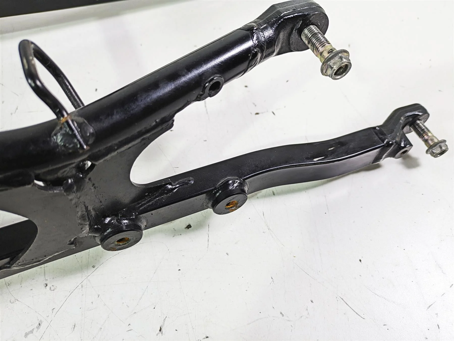 2018 Suzuki GSX1300 R Hayabusa Subframe Sub Frame Assembly 41200-15H13 - Image 9
