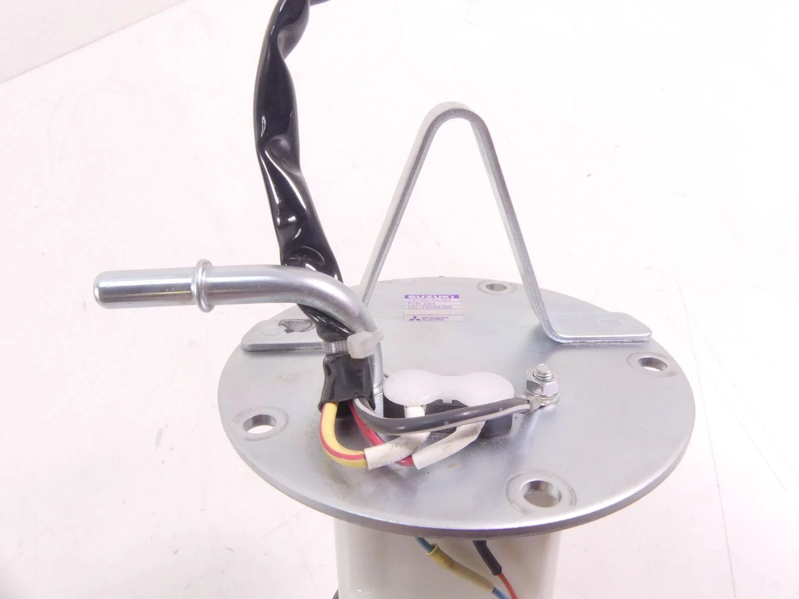 2018 Suzuki GSXR750 Fuel Gas Petrol Pump 2K - Tested 15100-14J01 - Image 8