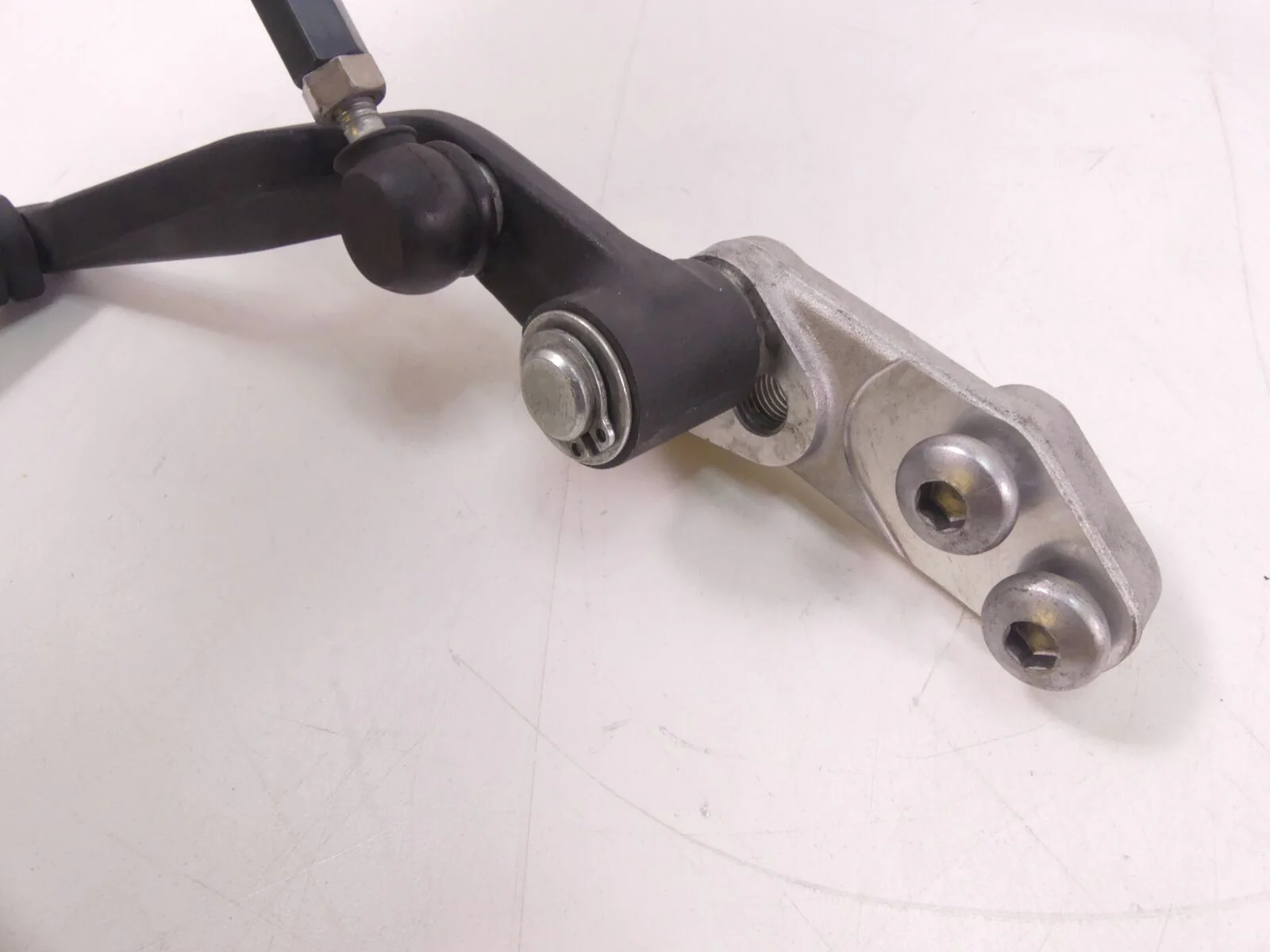 2018 Suzuki GSXR750 Left Front Driver Footpeg Gear Shift Lever Set 43521-47H20 - Image 7