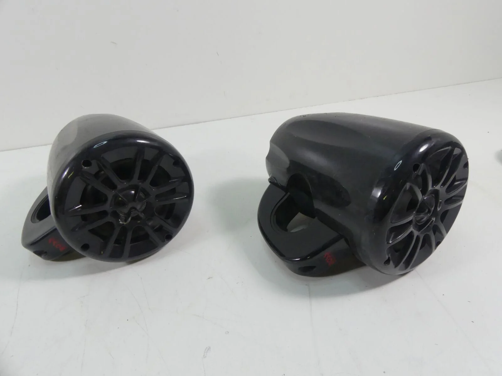 2018 Yamaha YXZ1000 R EPS Boss 400W Outdoor Waketowers Speaker Set  MRWT40 - Image 2