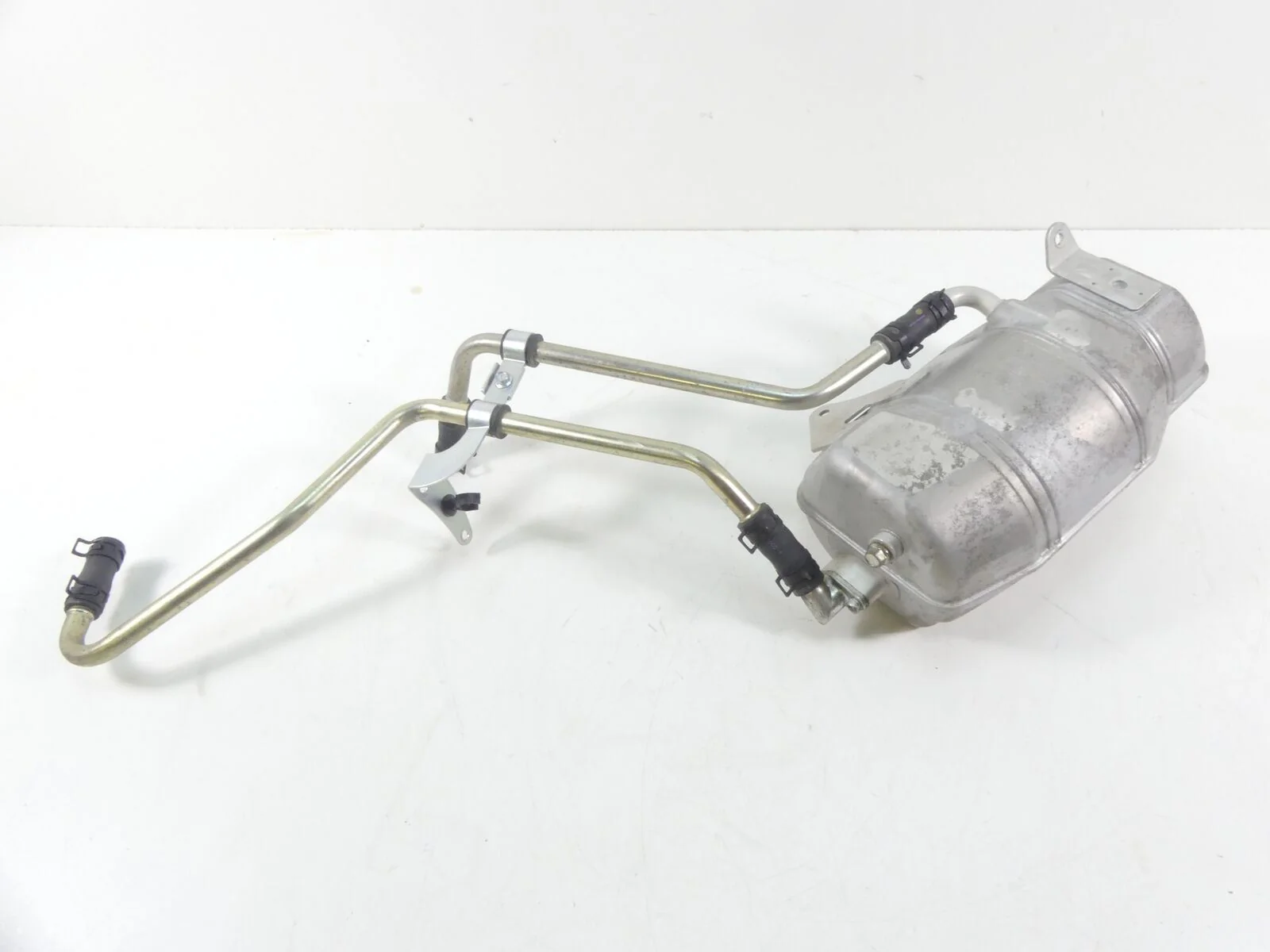 2018 Yamaha YXZ1000 R EPS Oil Tank Reservoir + Hoses Set 2HC-21751-01-00 - Image 4