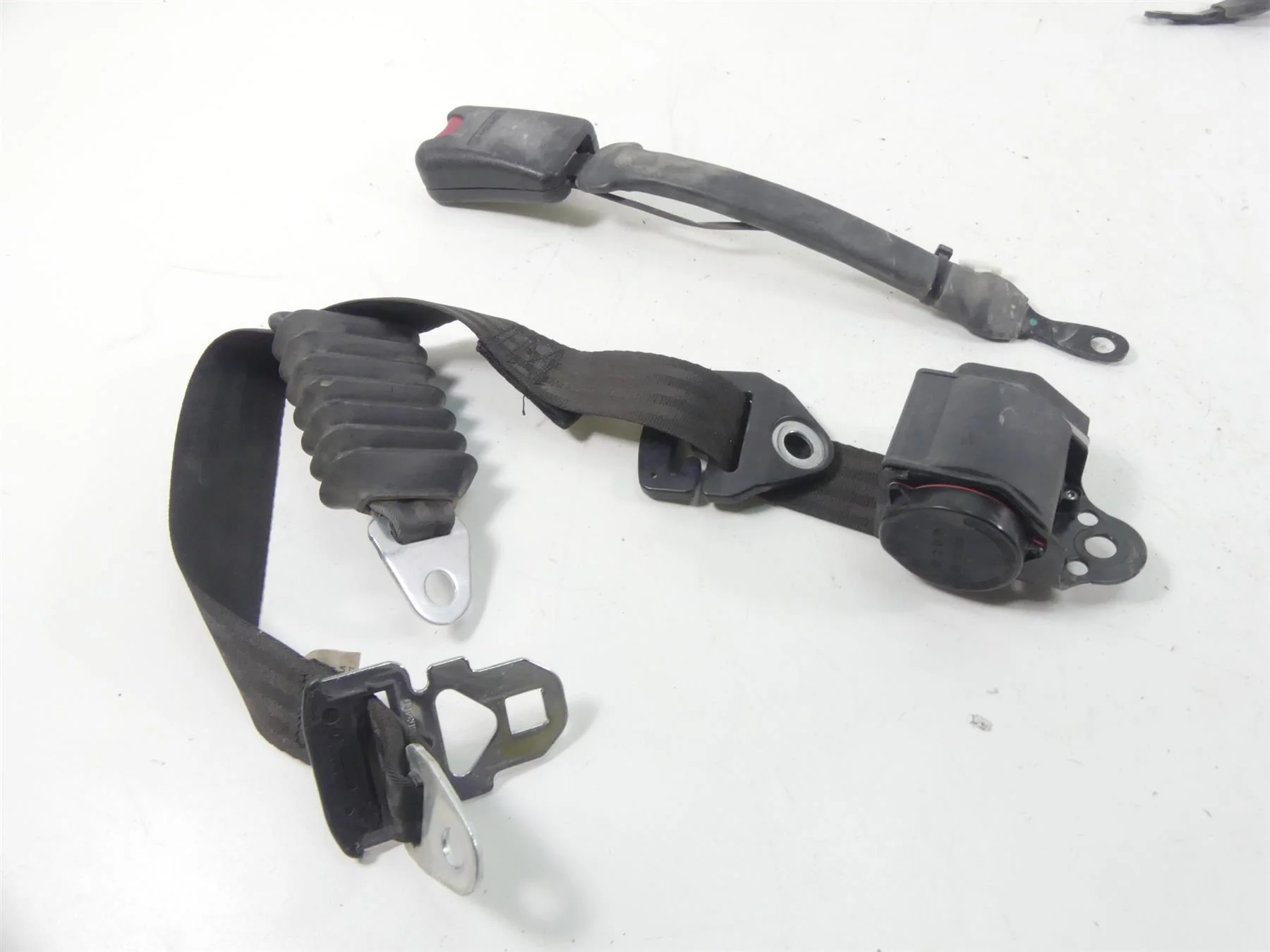 2018 Yamaha YXZ1000R EPS SS Driver Passenger Seat Harness Belt Set B85-F470L-00 - Image 3