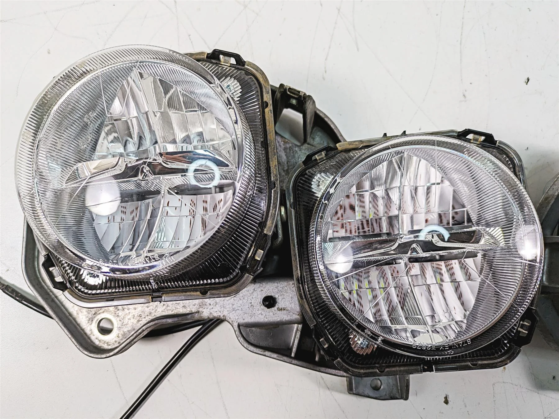 2018 Yamaha YXZ1000R EPS SS Headlight Head Light Lamp Set 2UD-84300-00-00 - Image 5