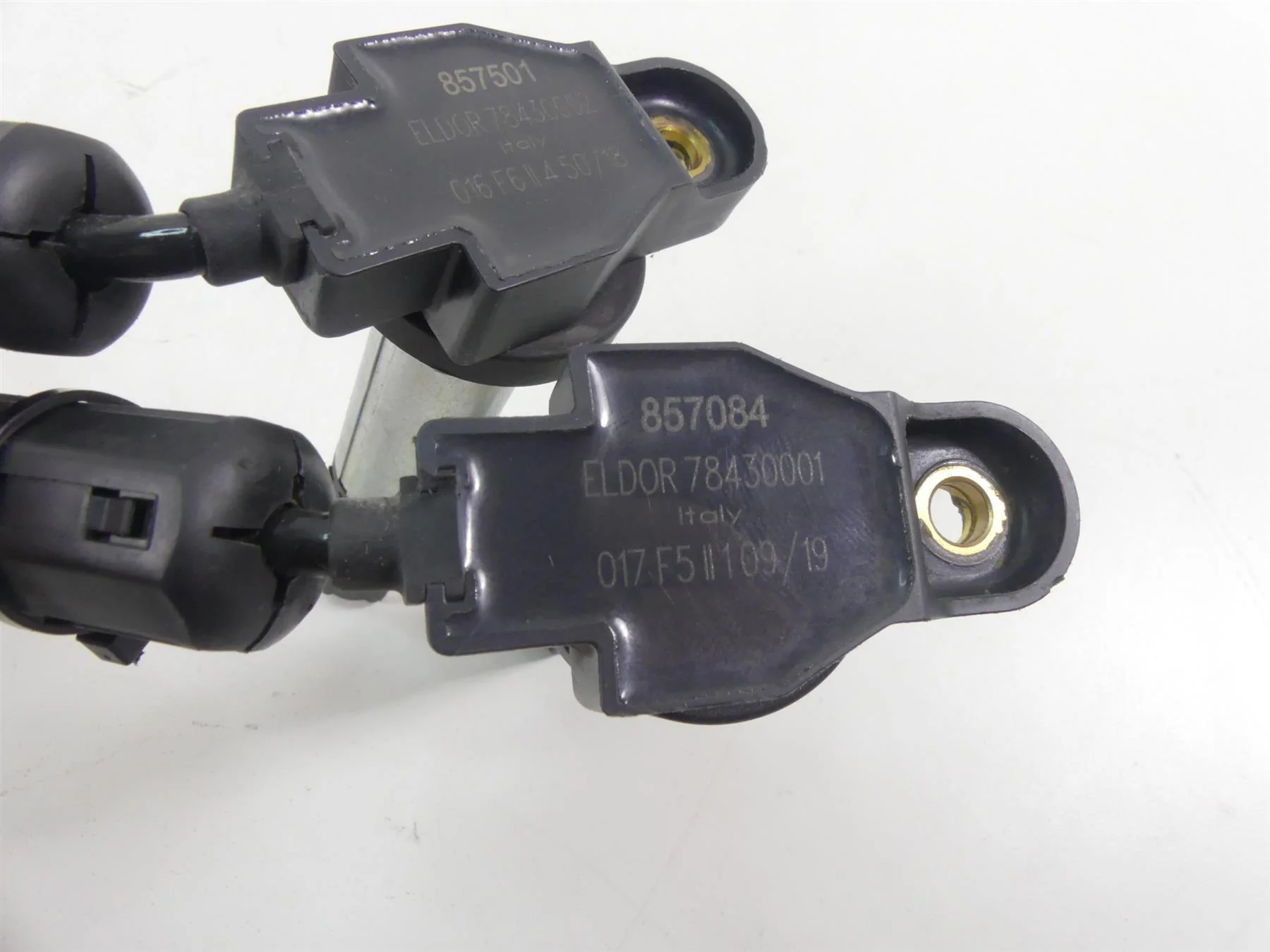 2019 Aprilia Tuono V4 RR Factory Eldor Ignition Coils Coil Set 857084 857501 - Image 8