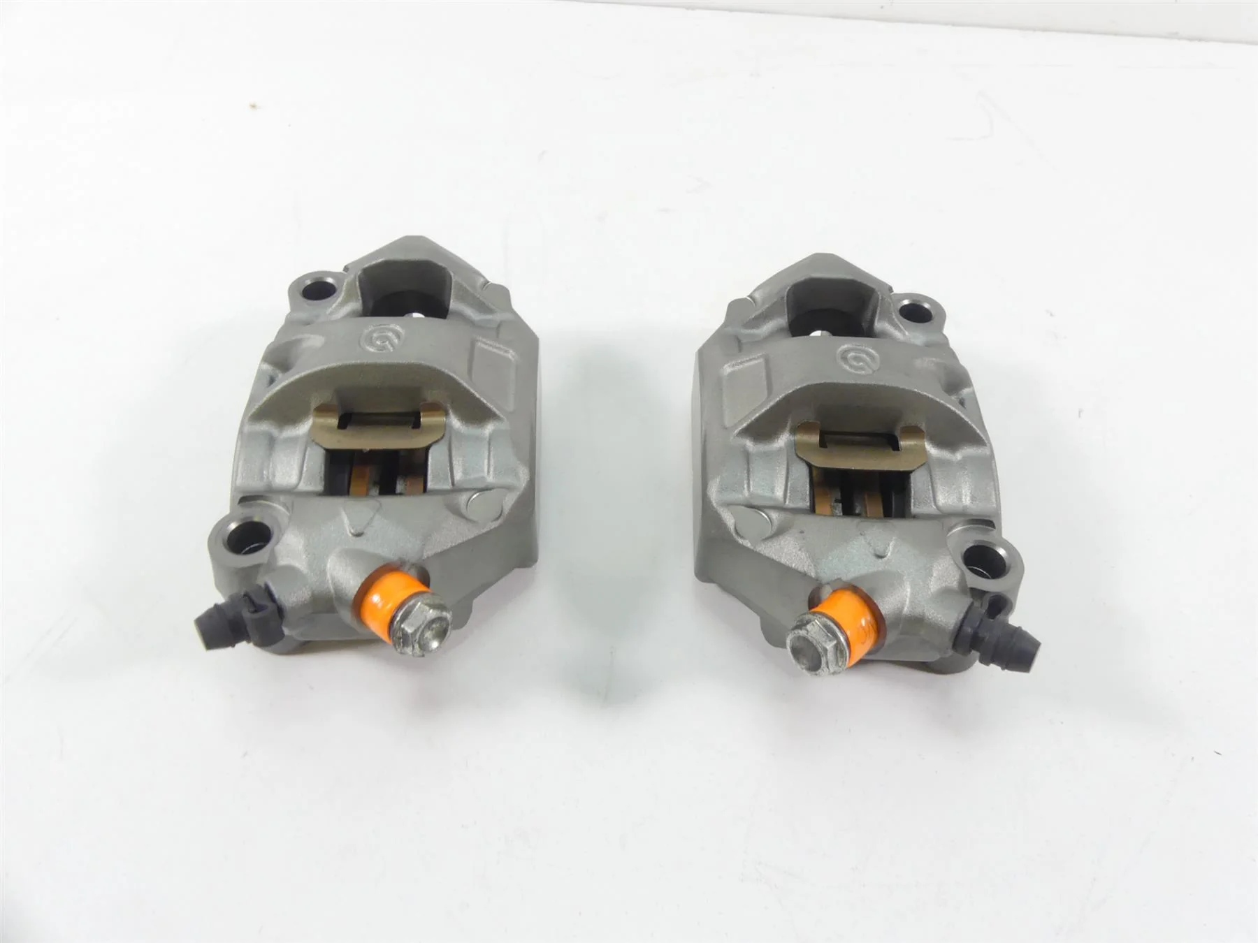 2019 Aprilia Tuono V4 RR Factory Front Brembo Brake Caliper Set 2B001348 - Image 2