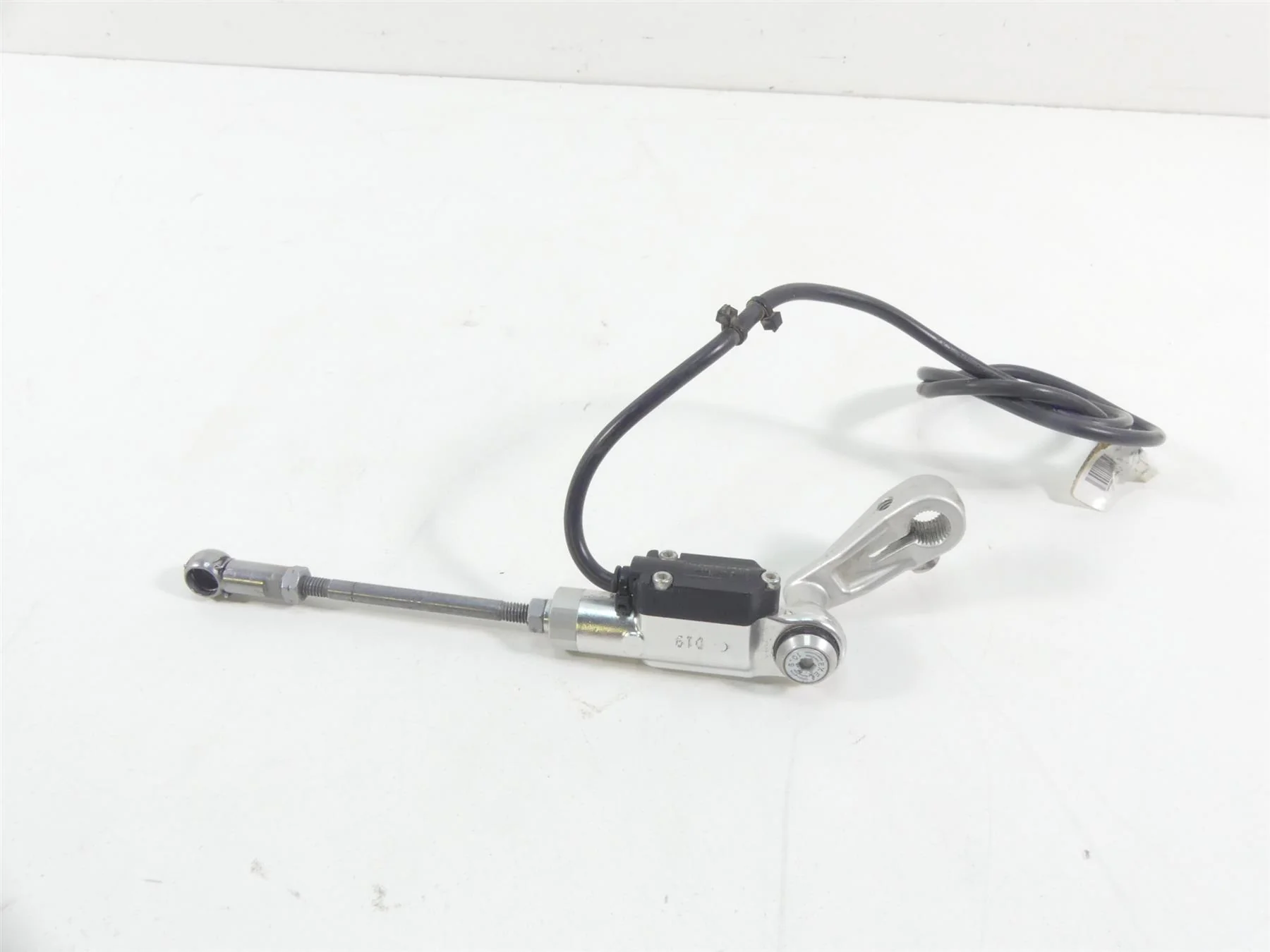 2019 Aprilia Tuono V4 RR Factory Quickshifter Quick Shift Assistant 2B002890