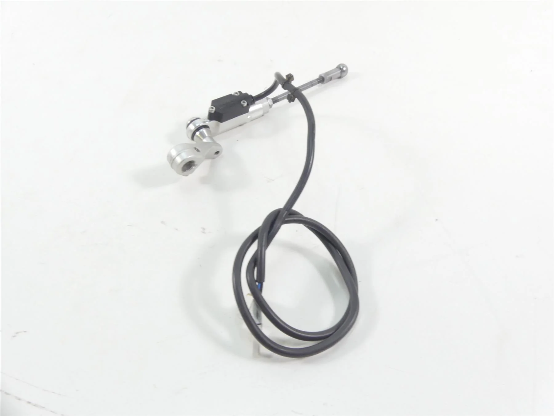 2019 Aprilia Tuono V4 RR Factory Quickshifter Quick Shift Assistant 2B002890 - Image 2