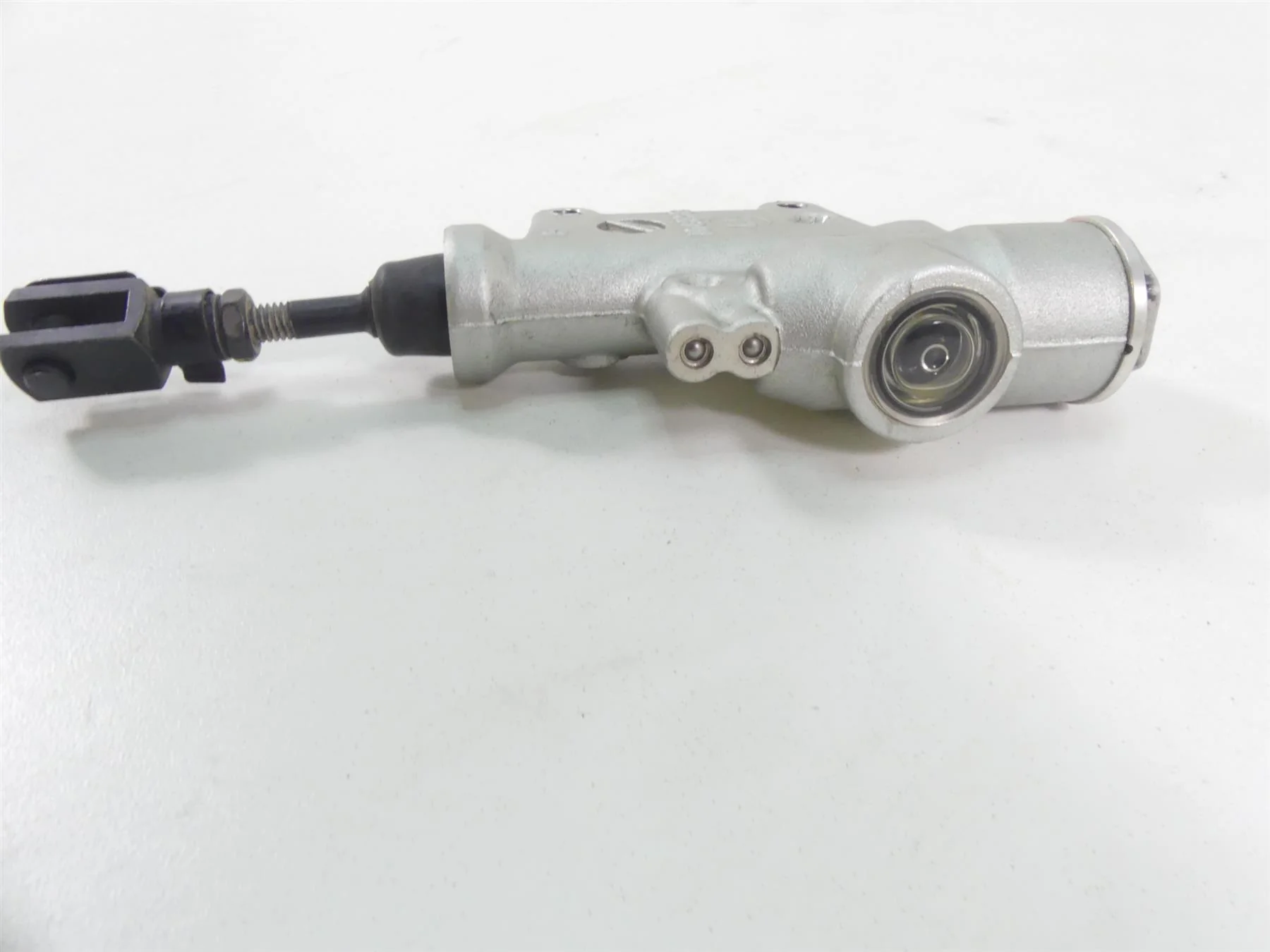 2019 Aprilia Tuono V4 RR Factory Rear Brembo Brake Master Cylinder B044586 - Image 6