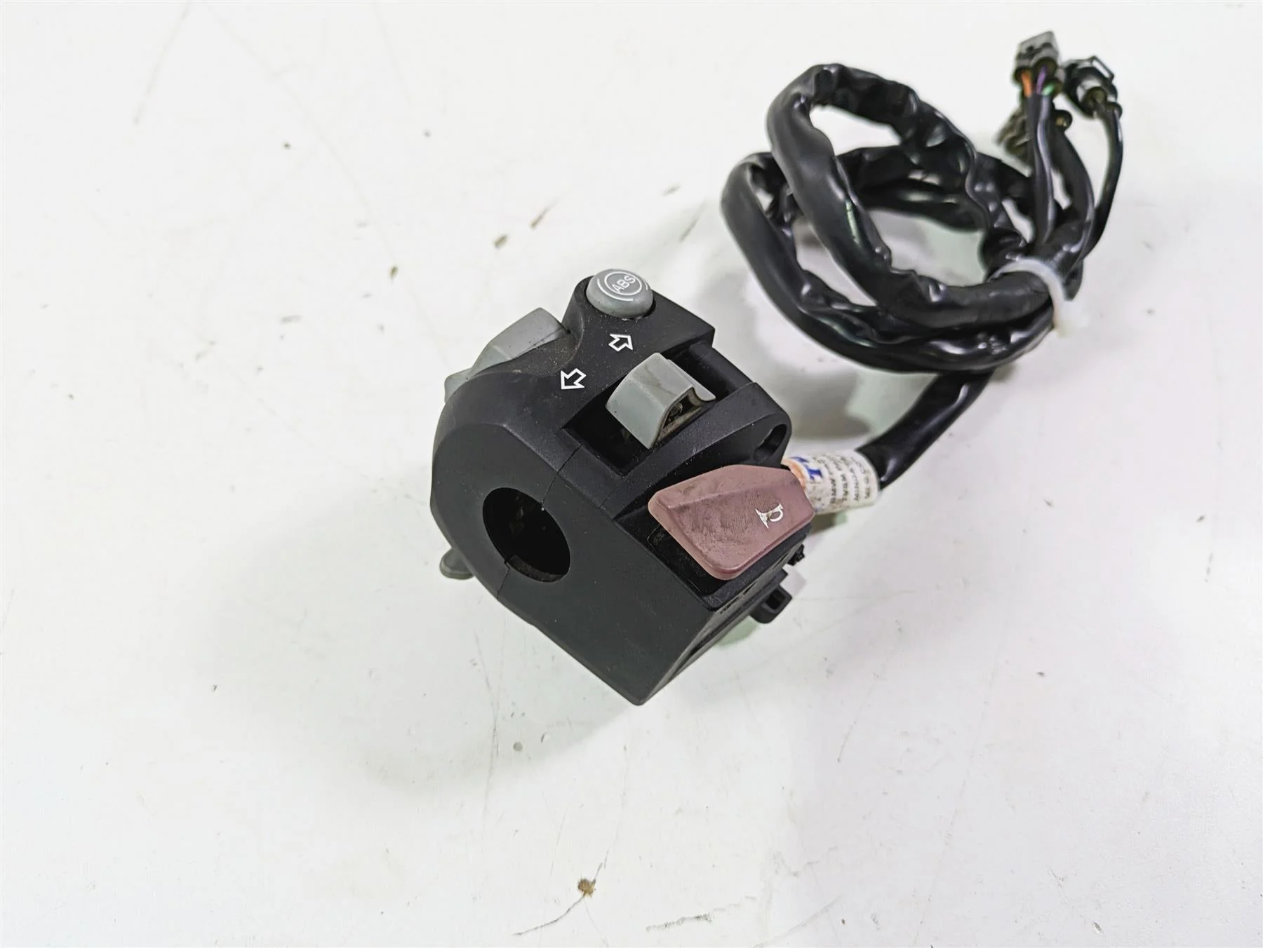 2019 BMW G310GS K02 Left Hand Turn Signal Abs Control Switch 61318569835 - Image 12