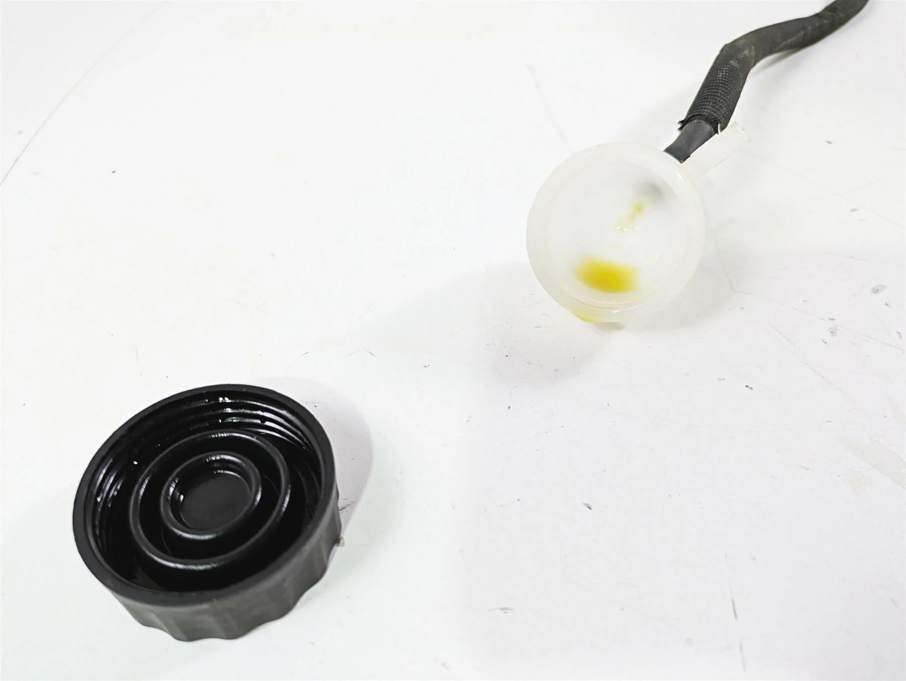 2019 BMW G310GS K02 Rear Brake Master Cylinder + Reservoir 34318560098 - Image 9