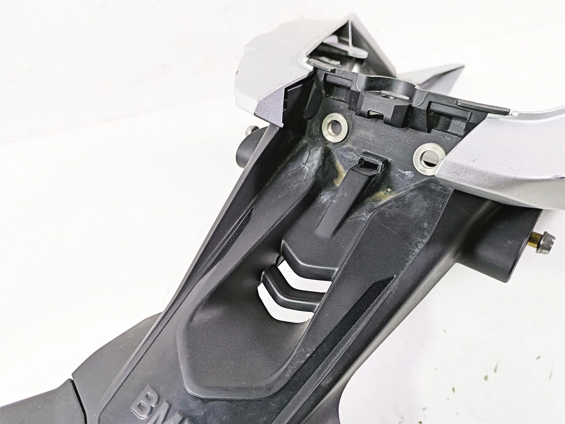 2019 BMW G310GS K02 Rear Tail Fairing Cover Plate Holder Set 46638388628 - Image 10