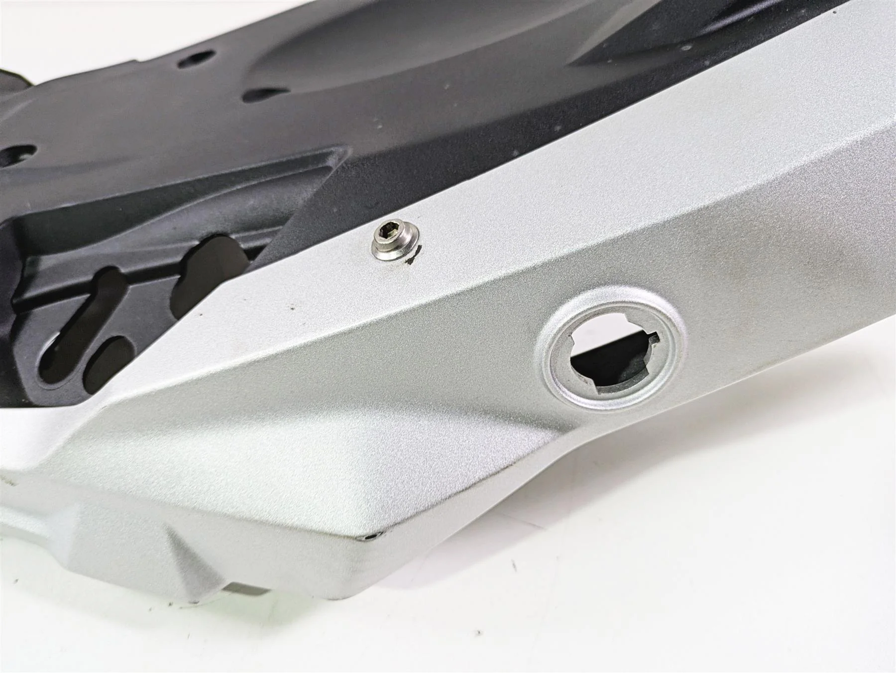 2019 BMW G310GS K02 Rear Tail Fairing Cover Plate Holder Set 46638388628 - Image 12