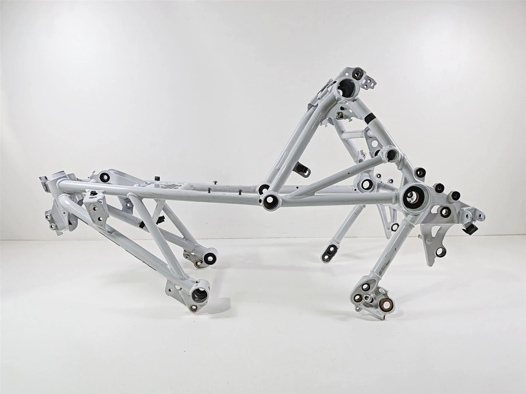 2019 BMW R1250GS K50 Bent White Main Frame Chassis With Texas Salvage Title 46519444973 - Image 3