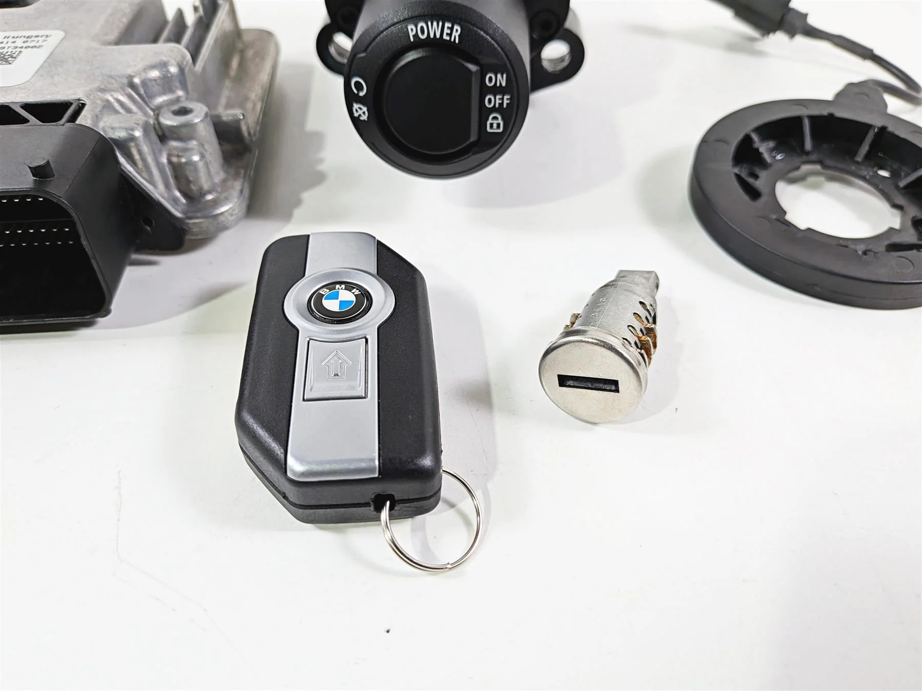 2019 BMW R1250GS K50 Cdi Ecm Ignition Switch Key Lock 13619457511 66128559944 - Image 4