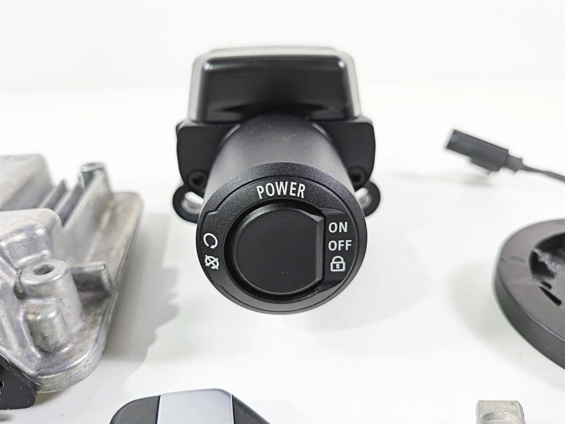 2019 BMW R1250GS K50 Cdi Ecm Ignition Switch Key Lock 13619457511 66128559944 - Image 6