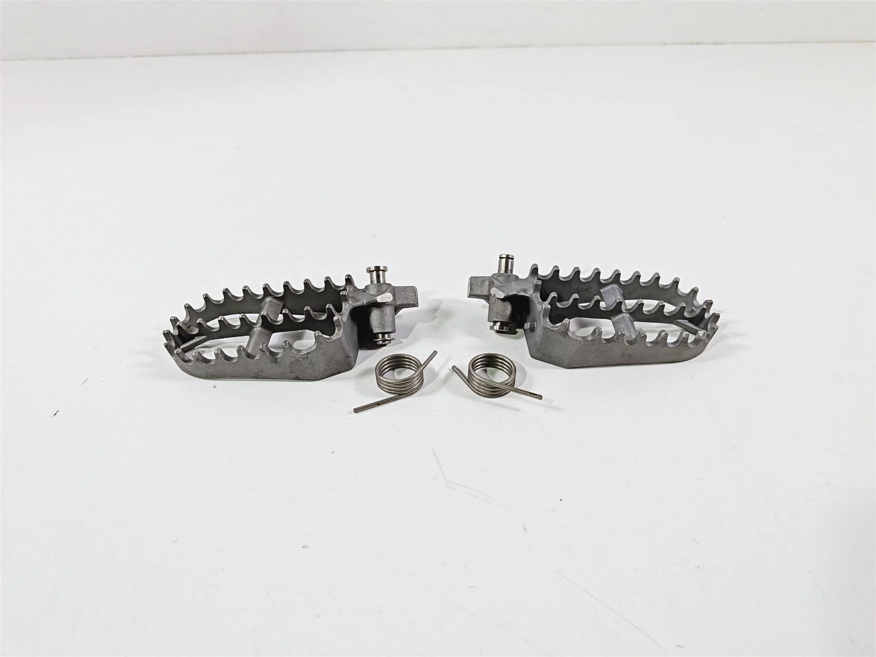 2019 BMW R1250GS K50 Enduro Front Foot Peg Rest Set 46718529843 46718529844 - Image 4