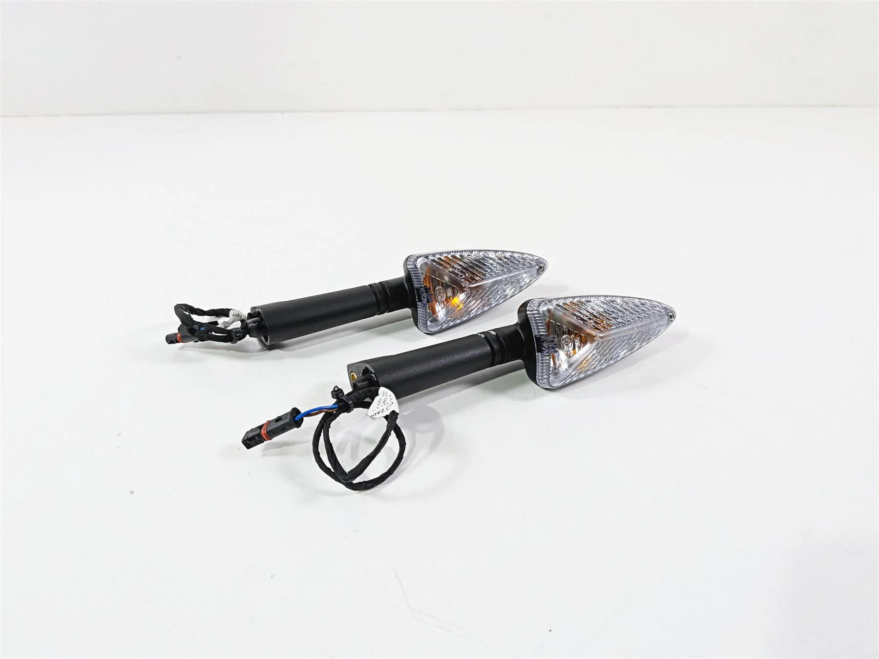 2019 BMW R1250GS K50 Front Blinker Turn Signal Set 63138534355 63138534354 - Image 2