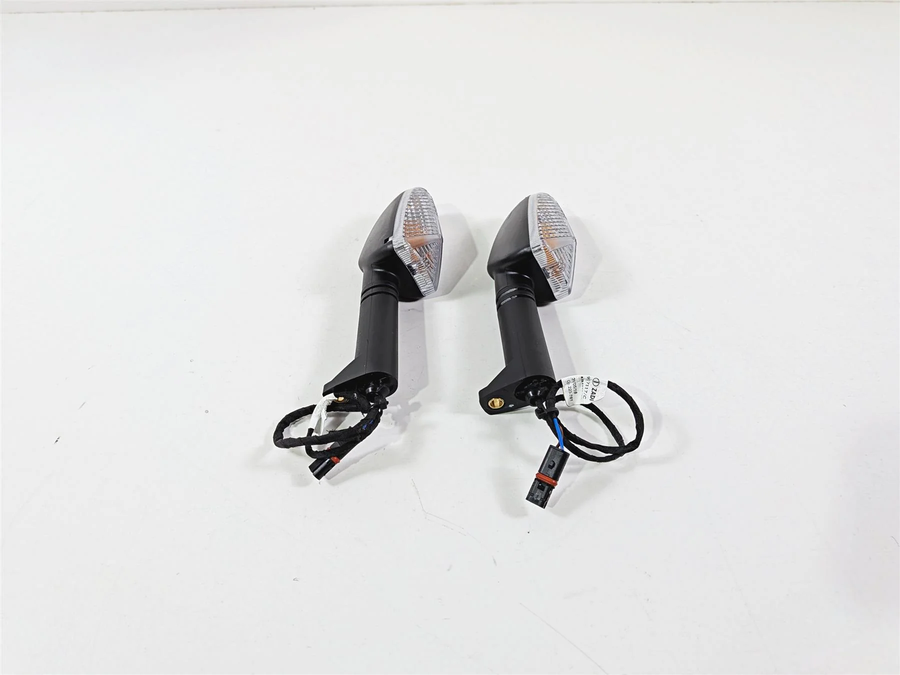 2019 BMW R1250GS K50 Front Blinker Turn Signal Set 63138534355 63138534354 - Image 3