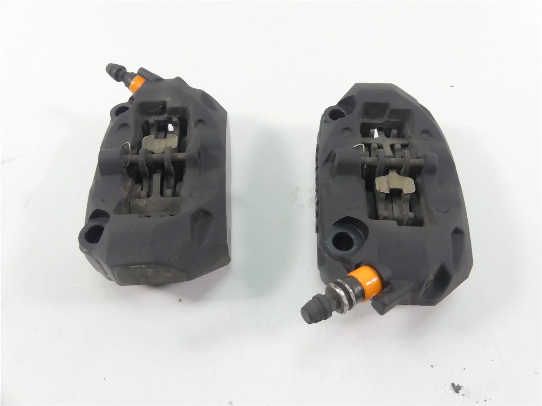 2019 BMW R1250GS K50 Front Brembo Brake Caliper Set  34118405107 34118405108 - Image 10