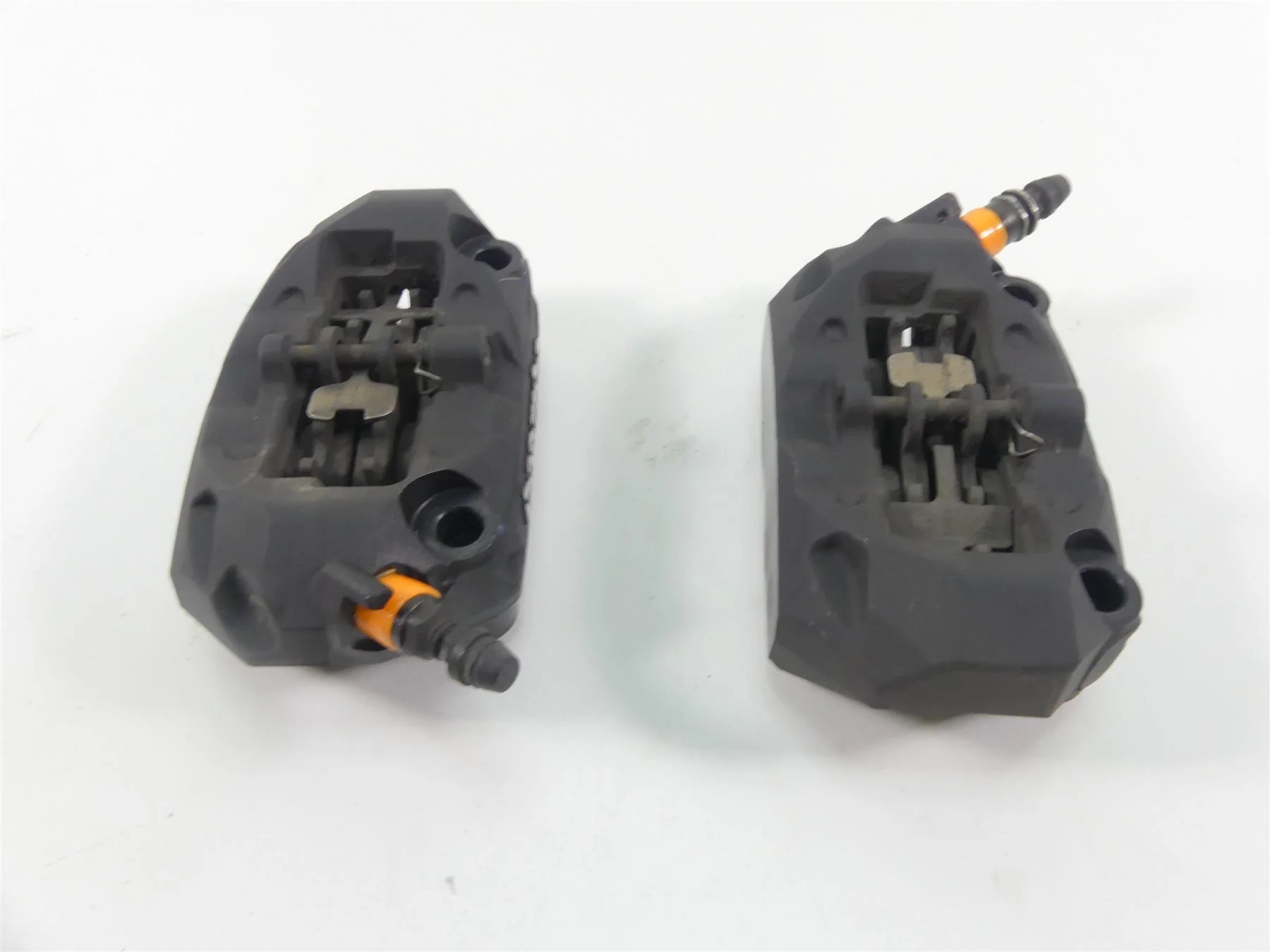 2019 BMW R1250GS K50 Front Brembo Brake Caliper Set  34118405107 34118405108 - Image 11