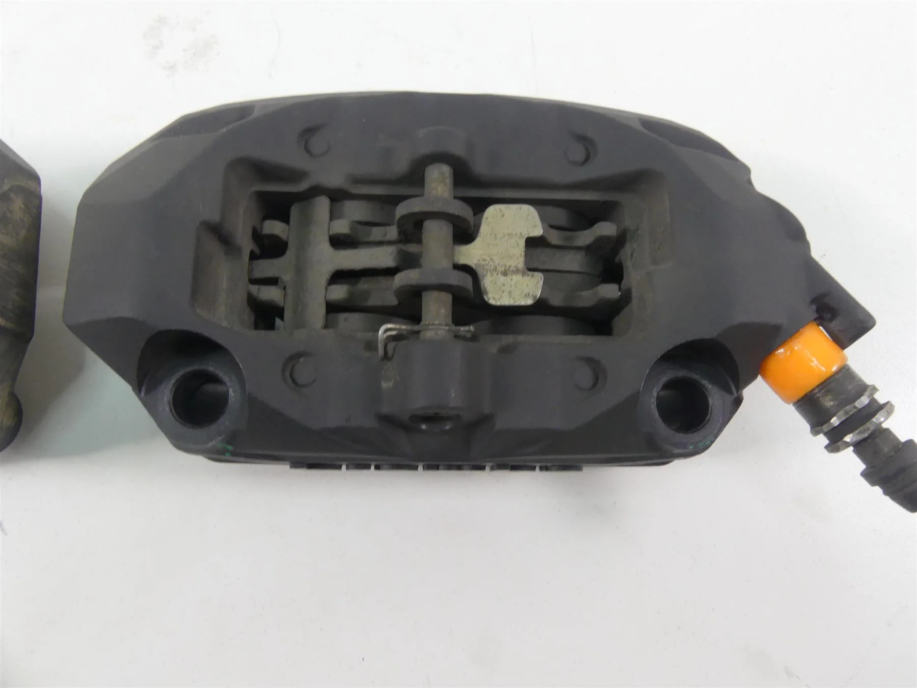 2019 BMW R1250GS K50 Front Brembo Brake Caliper Set  34118405107 34118405108 - Image 3