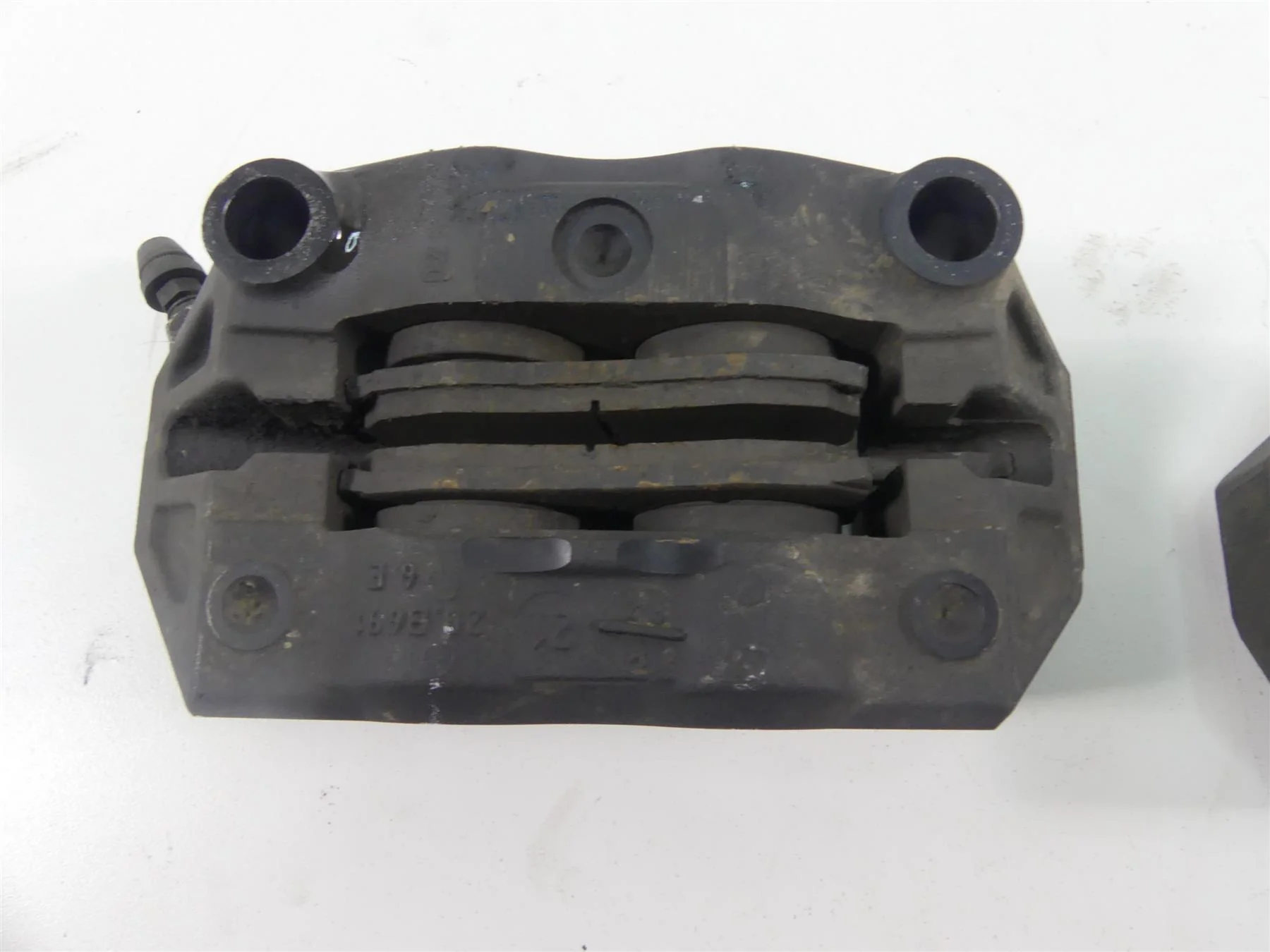 2019 BMW R1250GS K50 Front Brembo Brake Caliper Set  34118405107 34118405108 - Image 6
