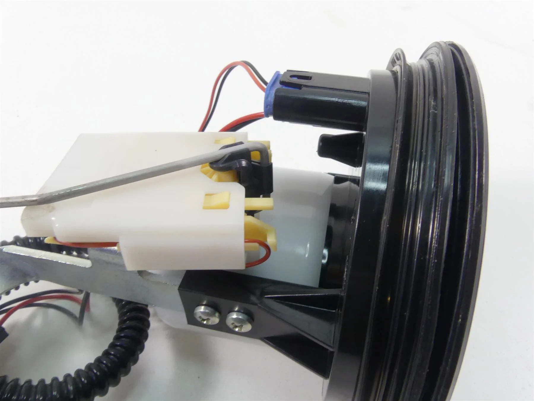 2019 BMW R1250GS K50 Fuel Gas Petrol Pump & Sender 16148393577 - Image 7