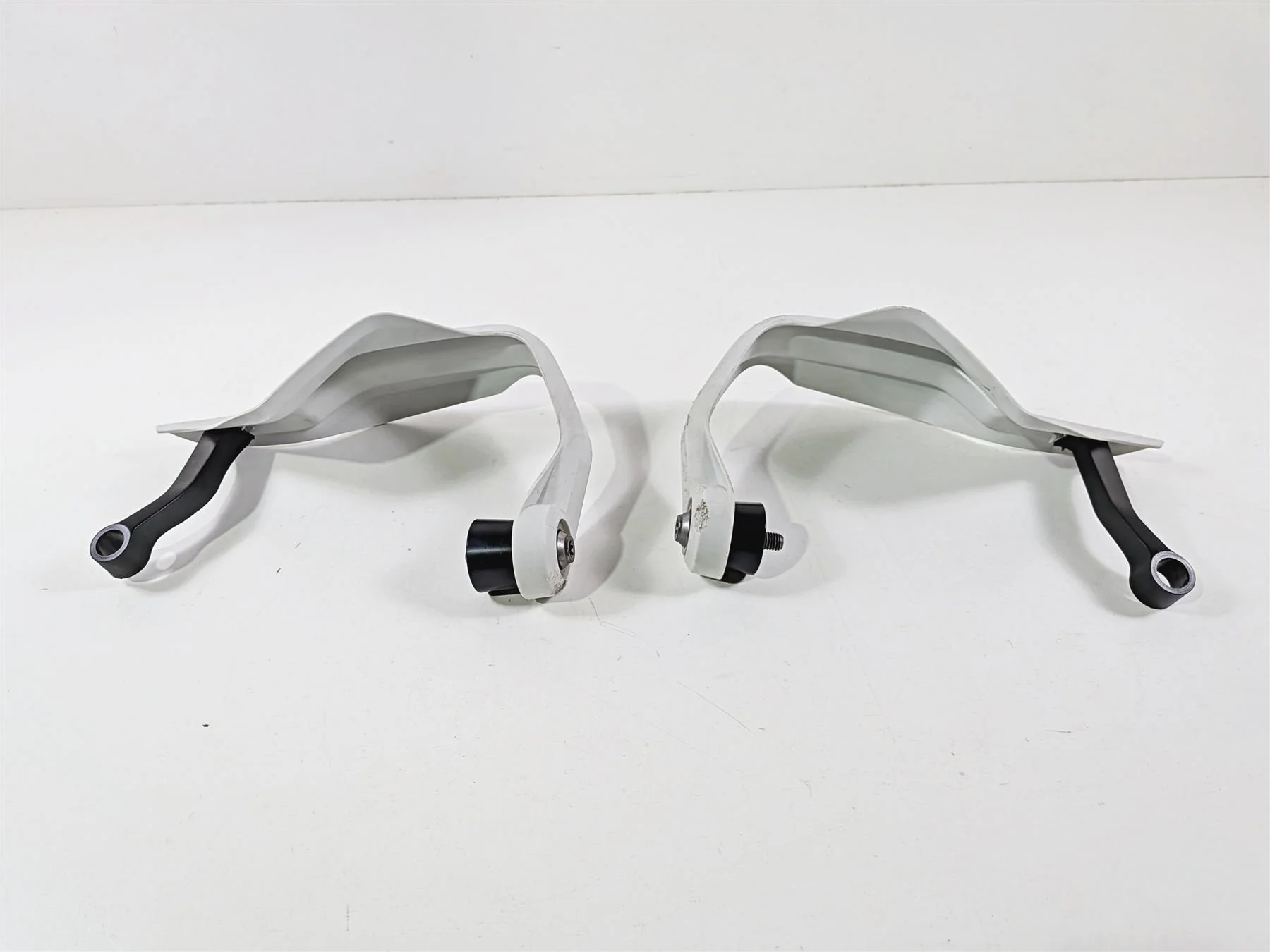 2019 BMW R1250GS K50 Hand Protection Guard Set 46638523431 46638523432 - Image 4
