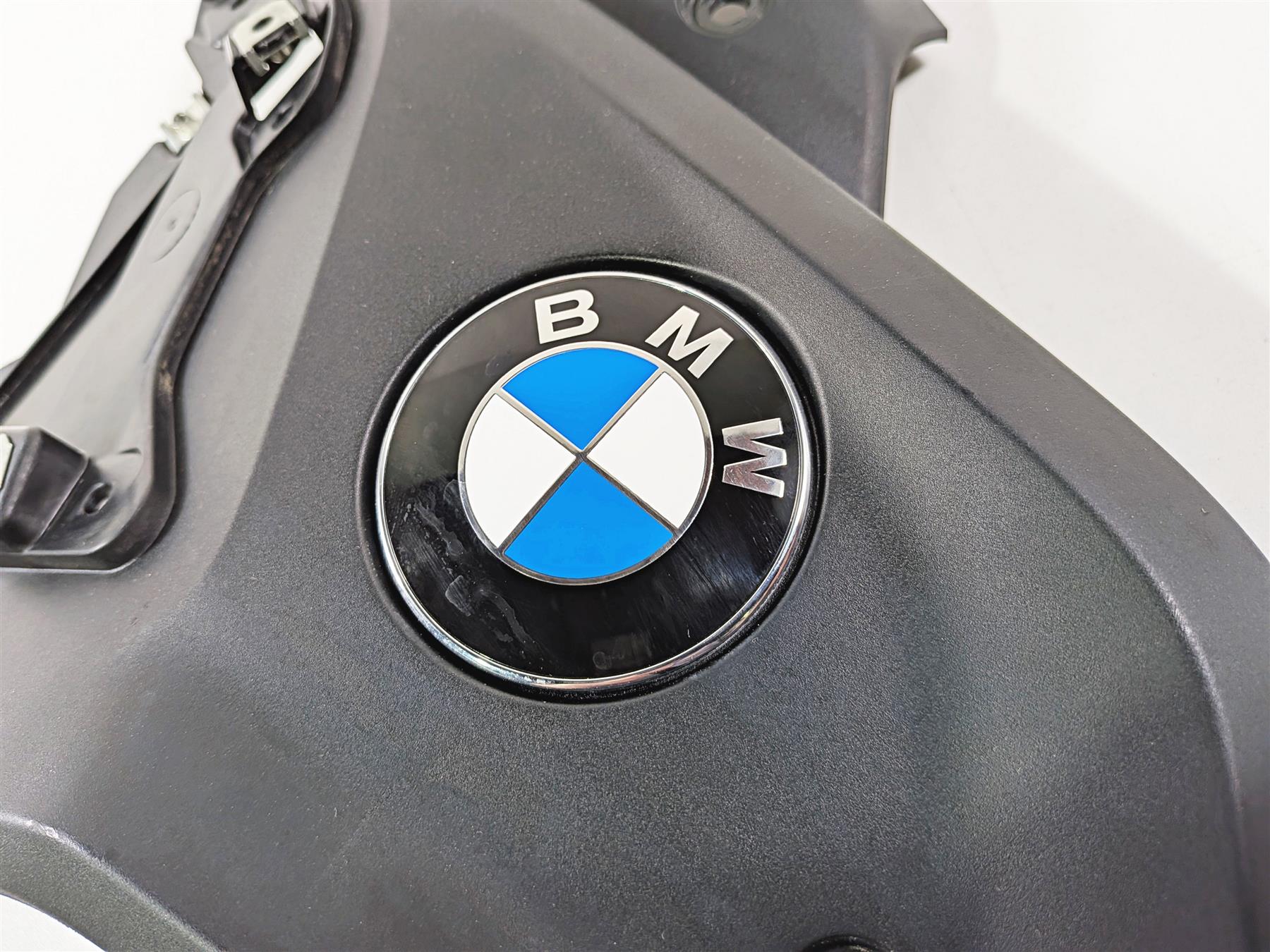 2019 BMW R1250GS K50 Left Intake Fairing & Emblem 46638556655 - Image 10
