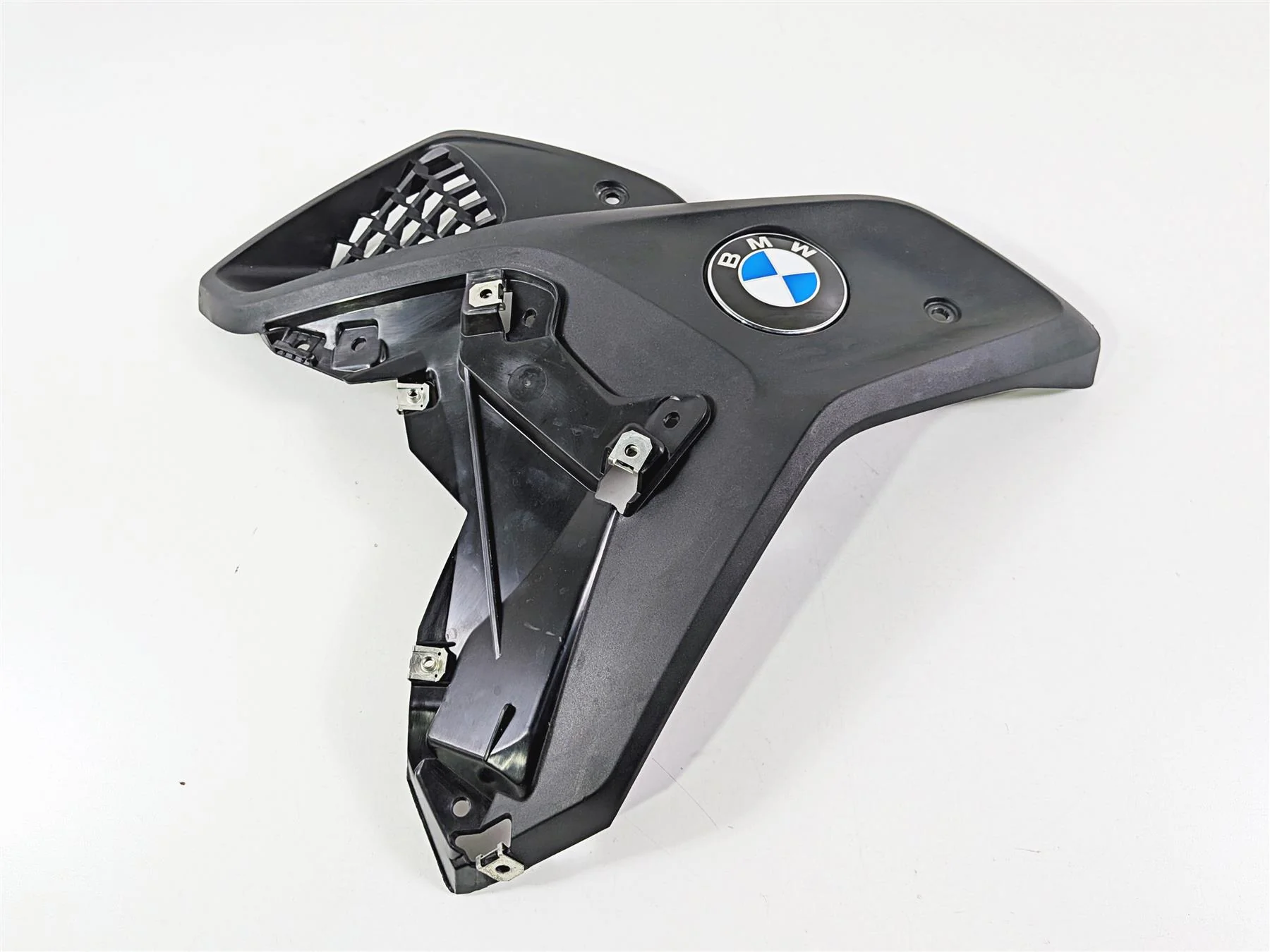2019 BMW R1250GS K50 Left Intake Fairing & Emblem 46638556655 - Image 13