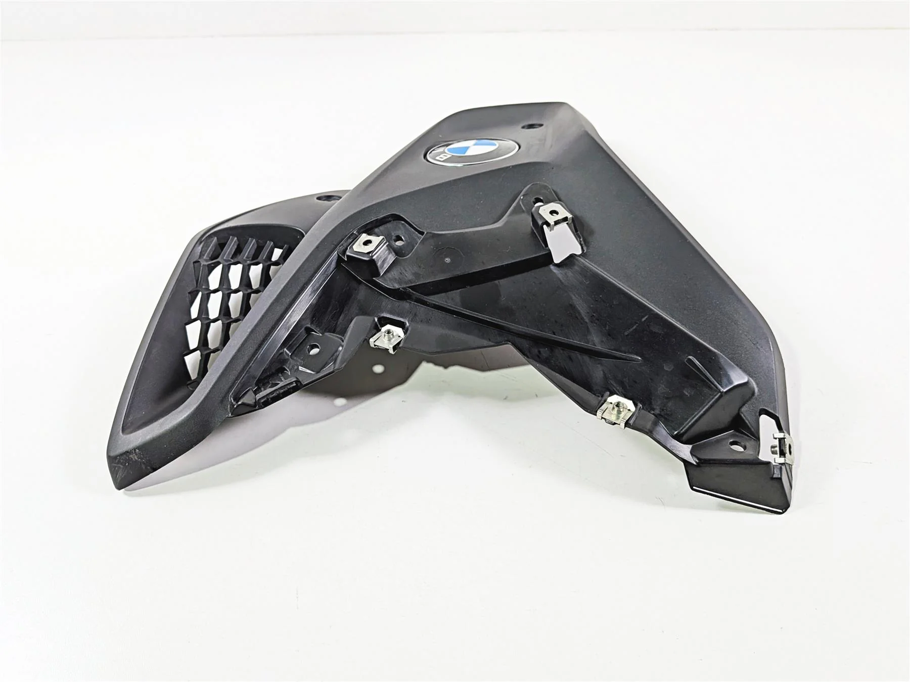 2019 BMW R1250GS K50 Left Intake Fairing & Emblem 46638556655 - Image 3