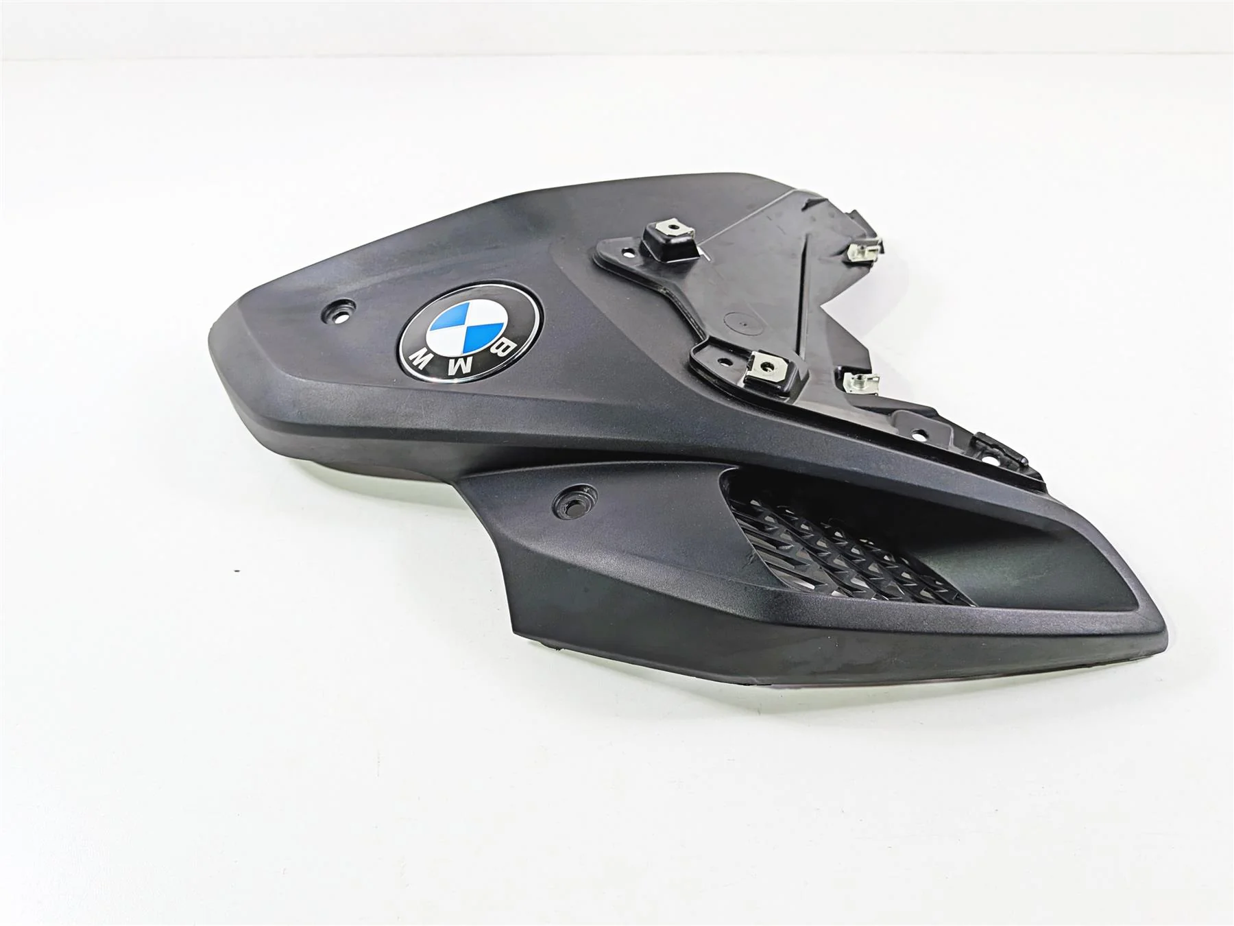 2019 BMW R1250GS K50 Left Intake Fairing & Emblem 46638556655 - Image 4