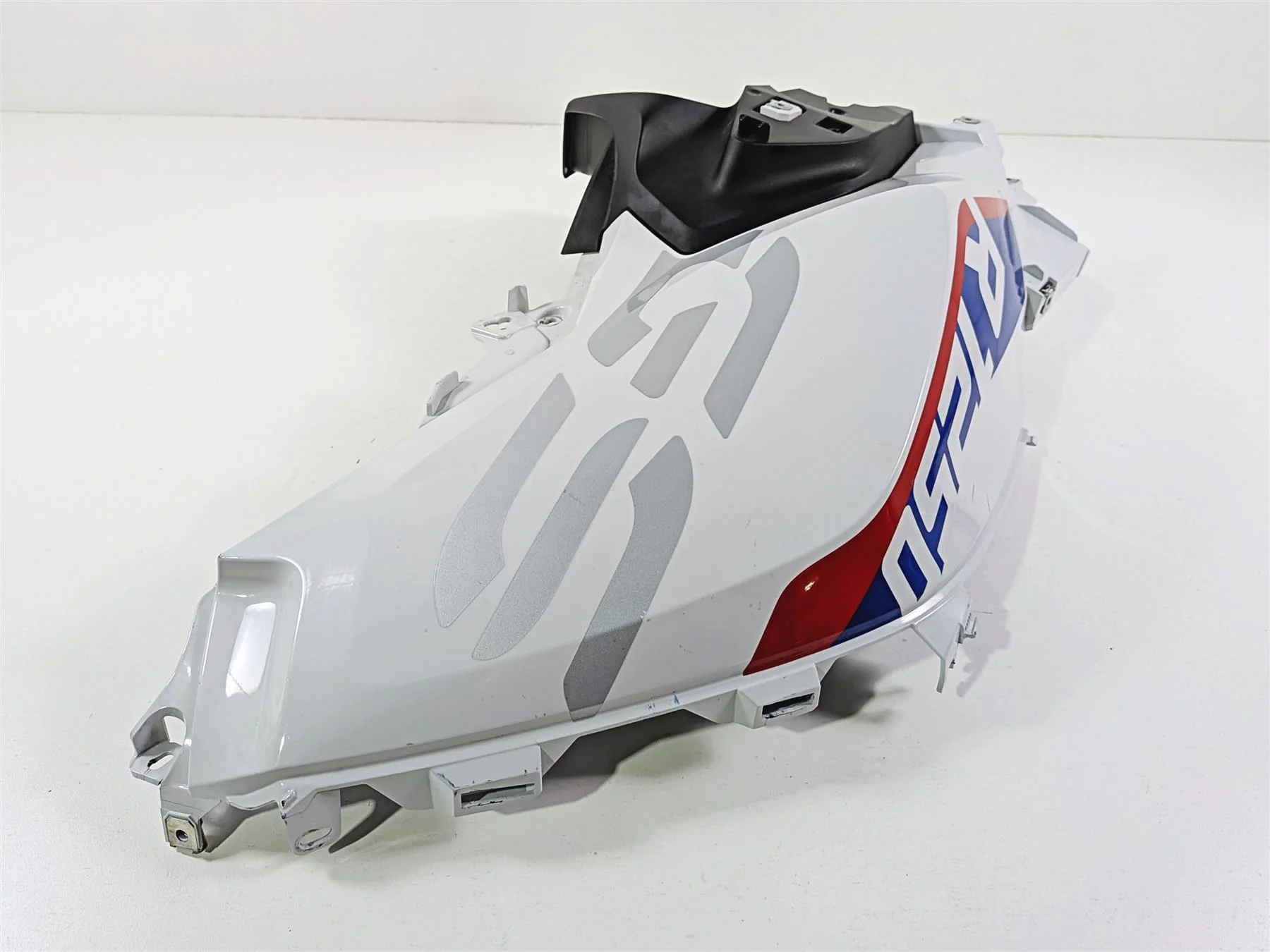 2019 BMW R1250GS K50 Left Main Tank Fairing Cover Read 46638563501 46638563503 - Image 16