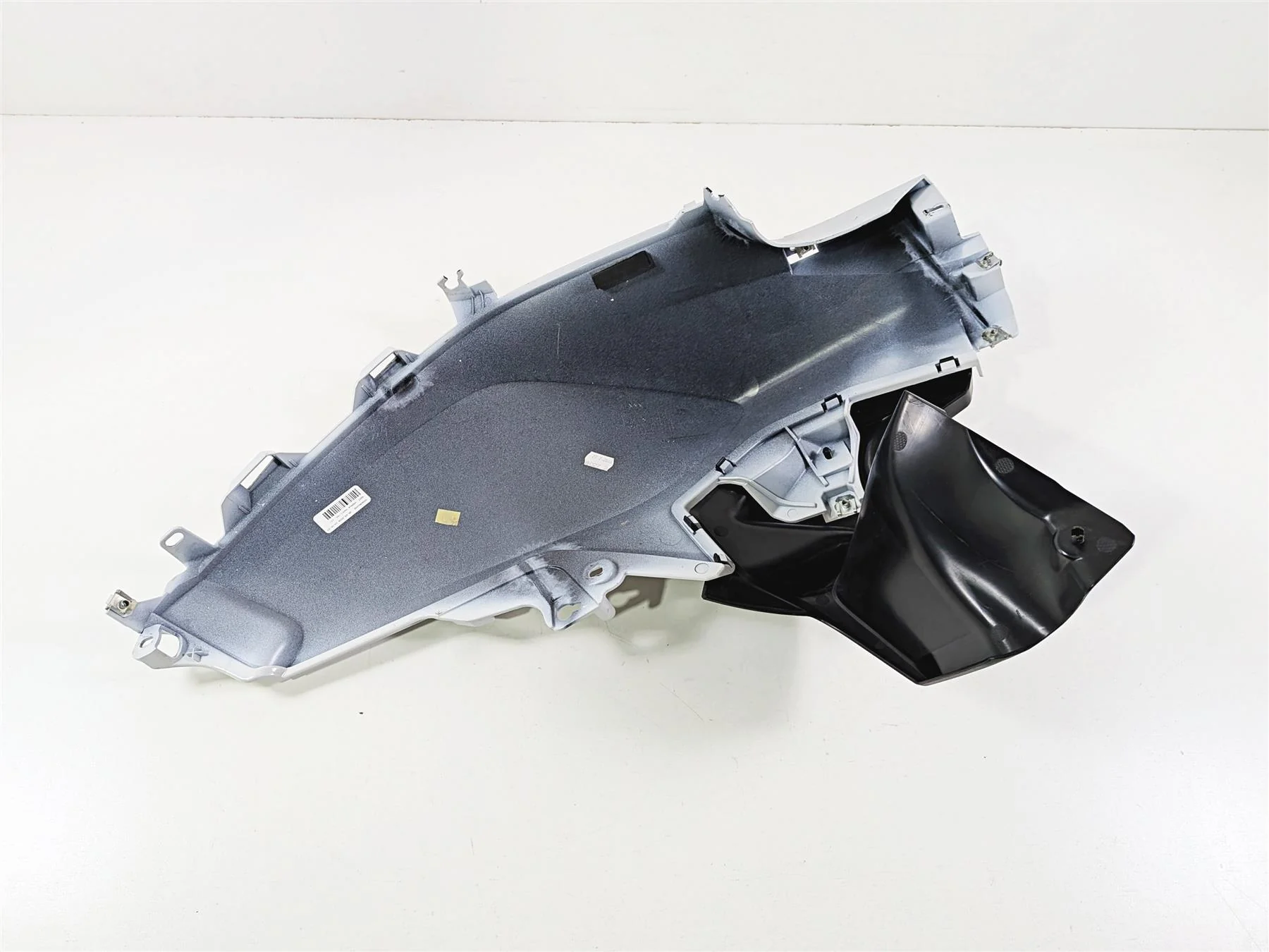 2019 BMW R1250GS K50 Left Main Tank Fairing Cover Read 46638563501 46638563503 - Image 6