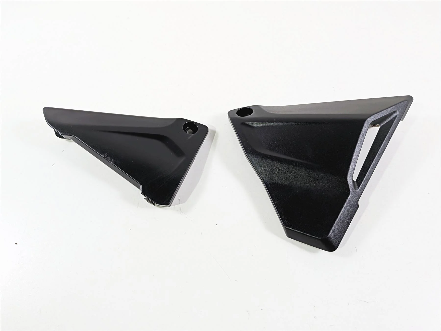 2019 BMW R1250GS K50 Left Right Battery Cover Set L 46638523155 46638523156 - Image 13
