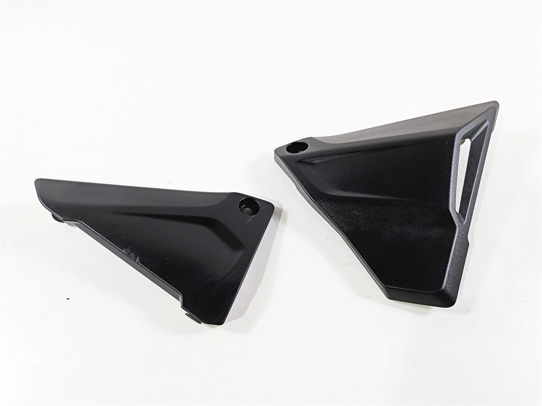 2019 BMW R1250GS K50 Left Right Battery Cover Set L 46638523155 46638523156 - Image 6