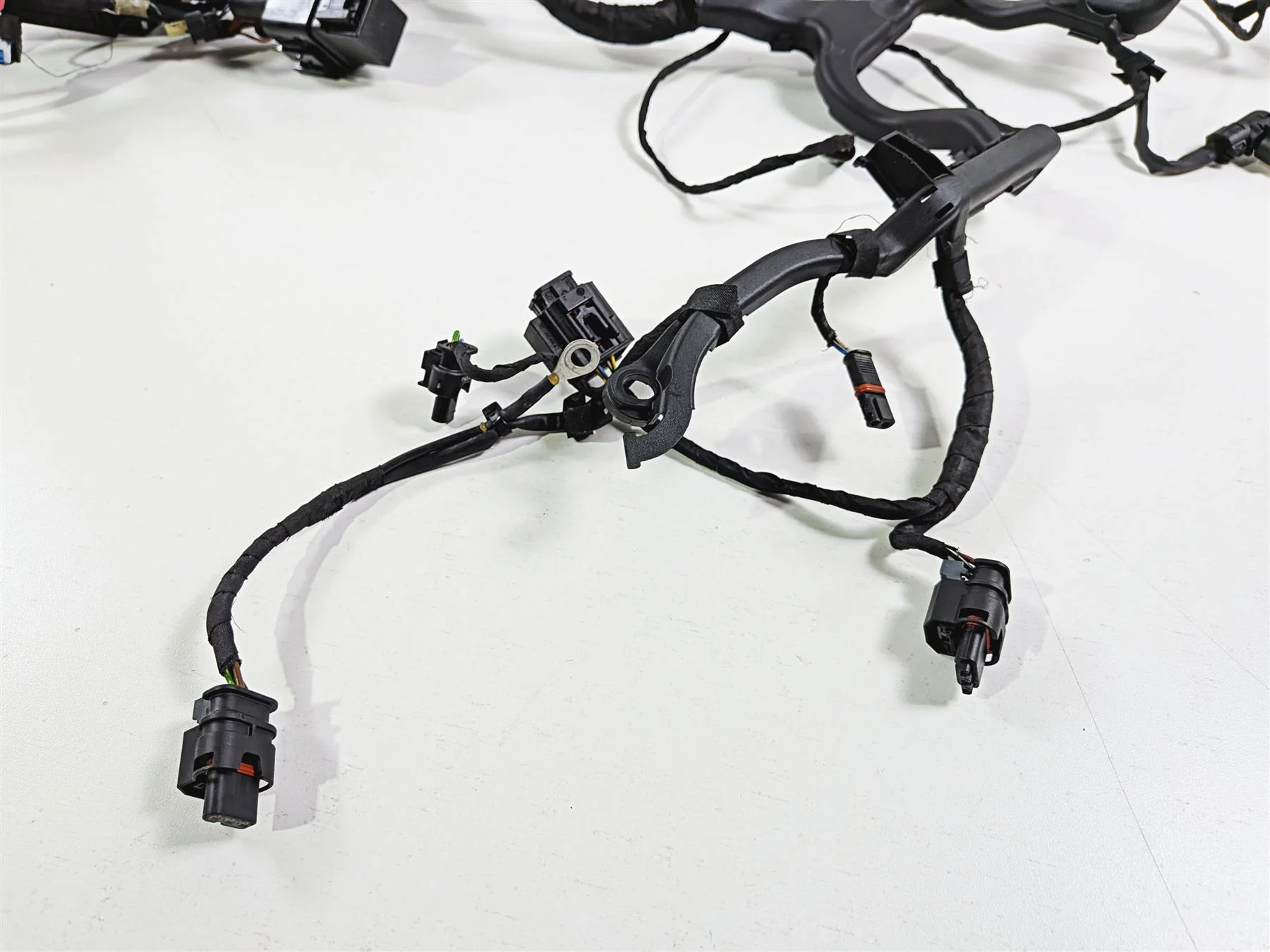 2019 BMW R1250GS K50 Main & Engine Wiring Harness Esa - No Cuts 61119480785 - Image 12