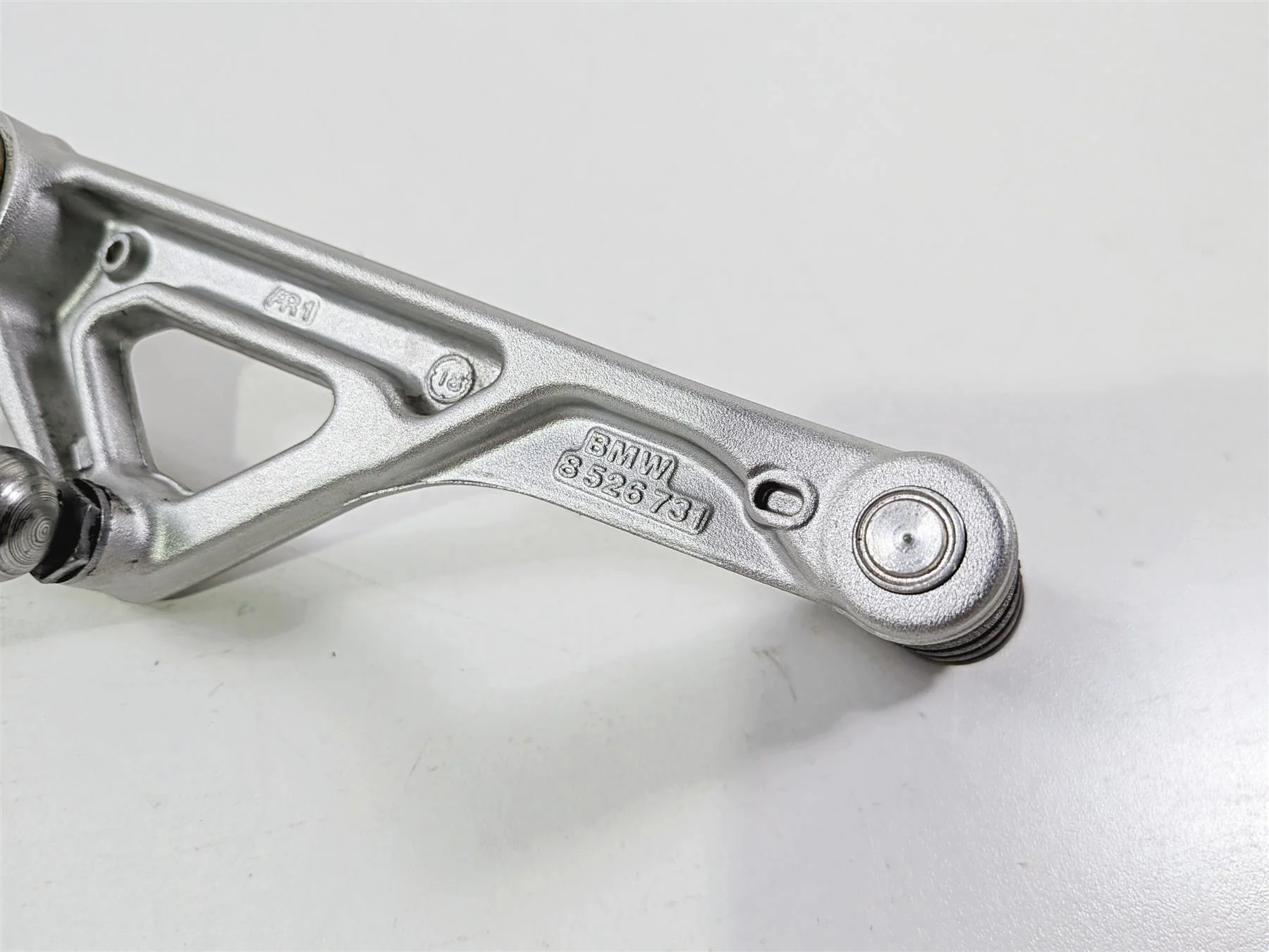 2019 BMW R1250GS K50 Shift Lever Pedal & Linkage 23418526730 - Image 8