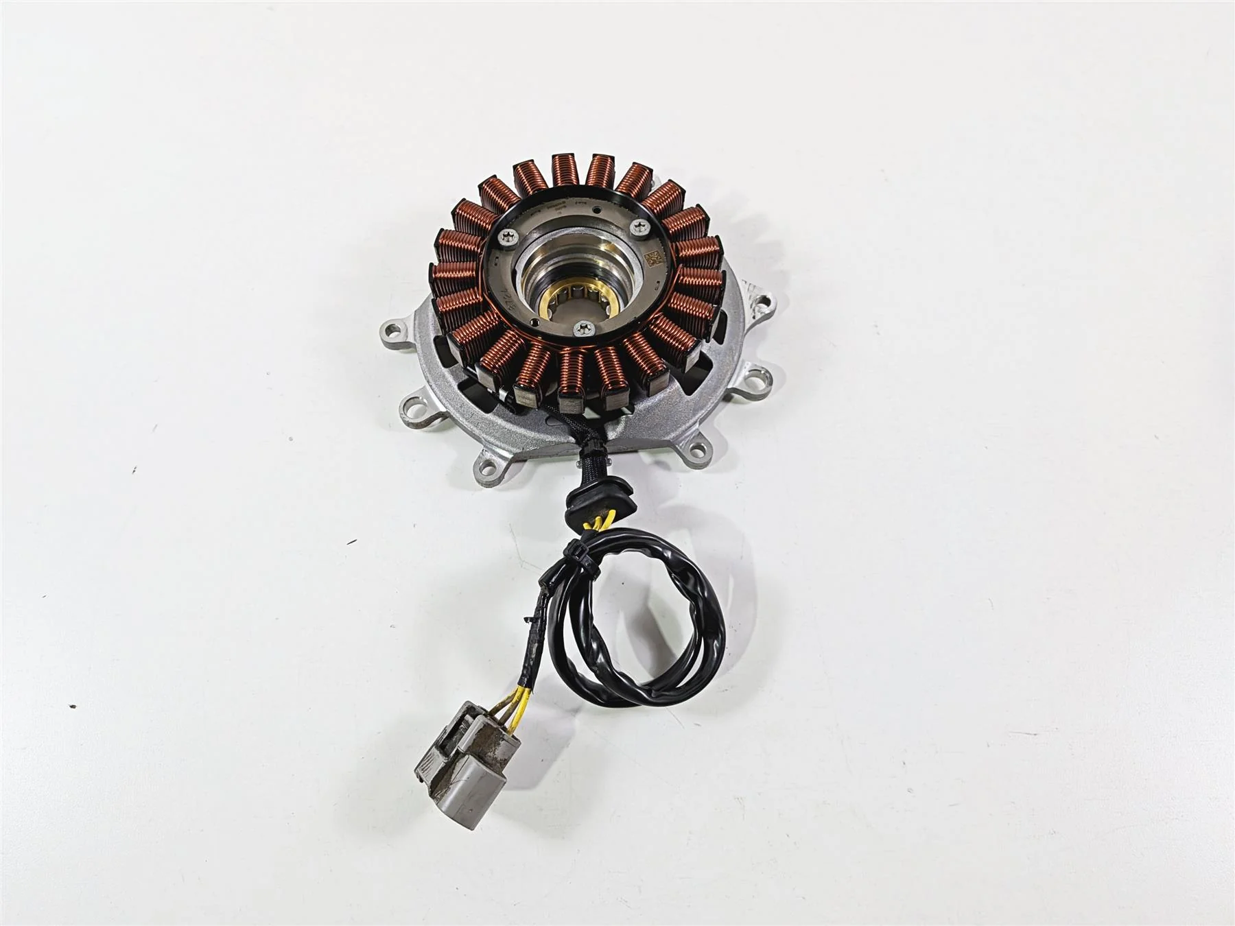 2019 BMW R1250GS K50 Stator Alternator Generator Magneto & Mount 12318406639 - Image 11