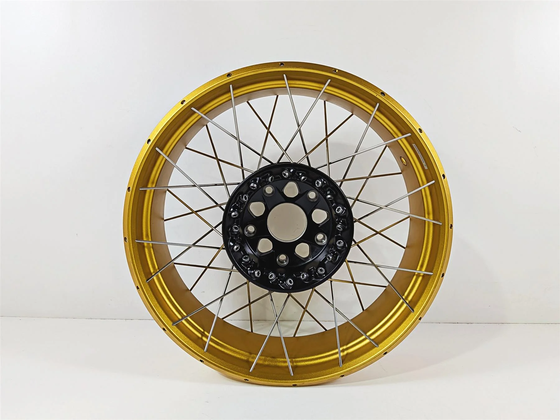 2019 BMW R1250GS K50 Straight Gold Rear Spoke Wheel Rim 17x4.5 36318404333 - Image 3