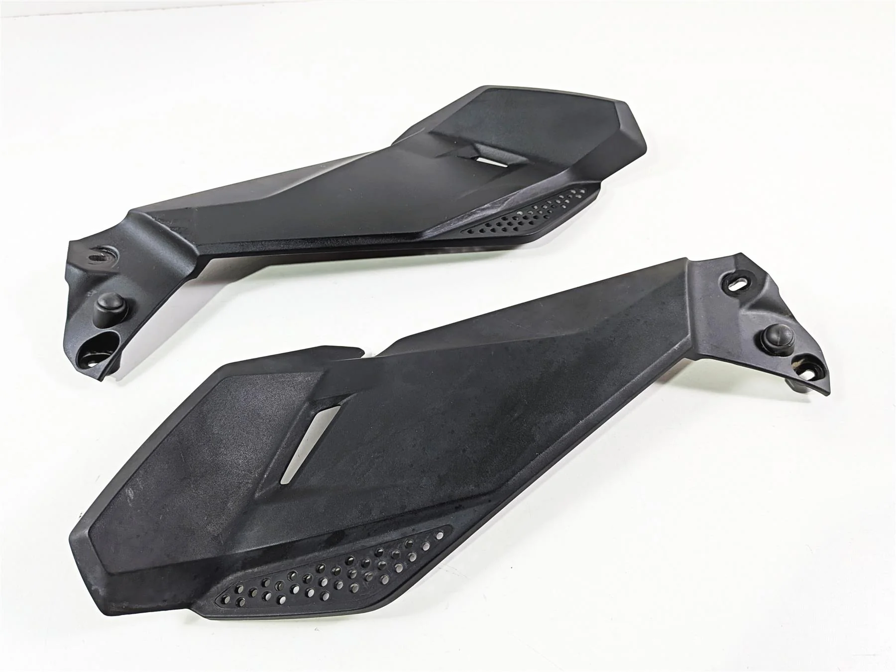 2019 BMW R1250GS K50 Under Tank Molded Leg Fairing Set 46638556637 46638556637