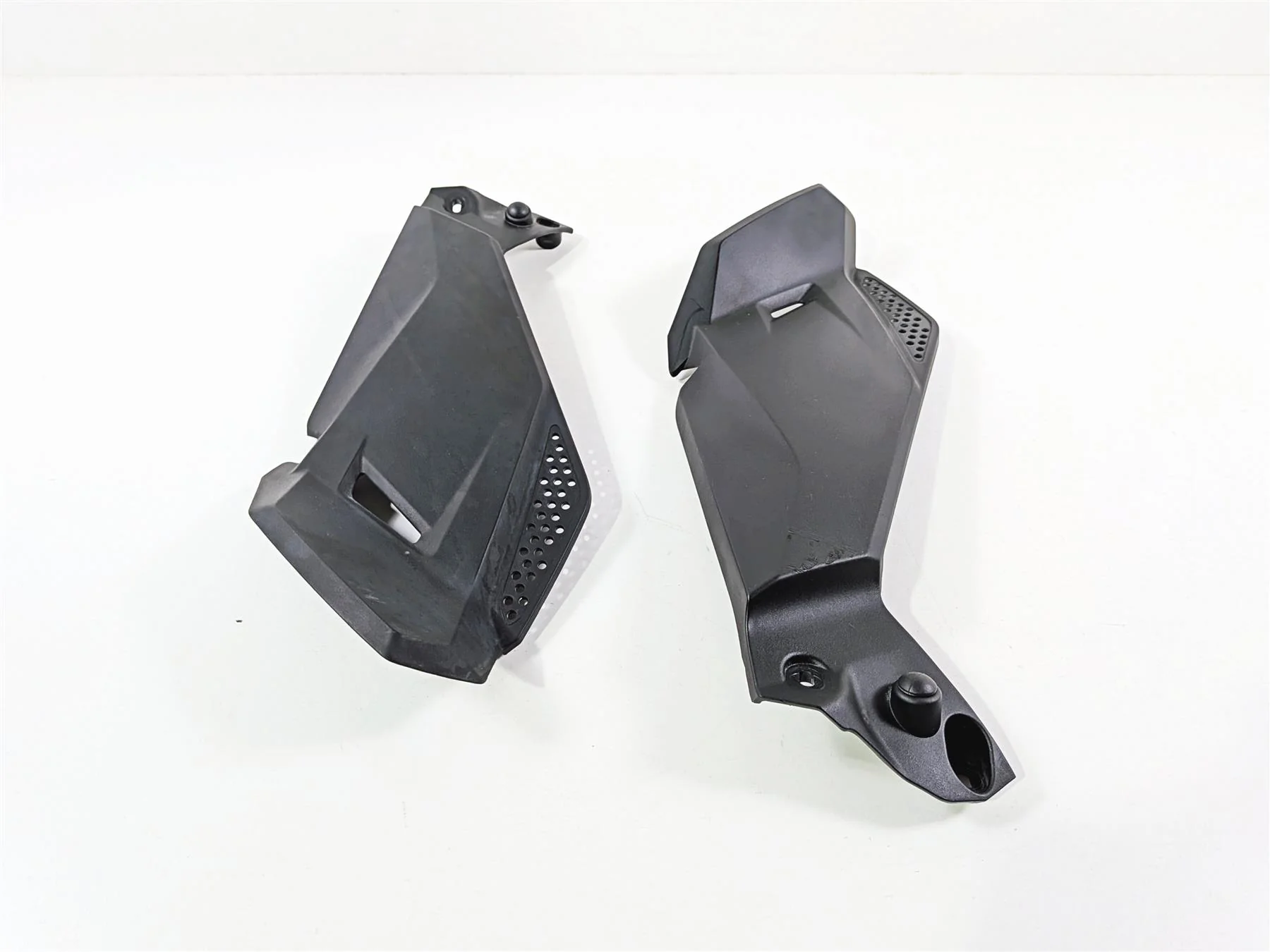 2019 BMW R1250GS K50 Under Tank Molded Leg Fairing Set 46638556637 46638556637 - Image 5