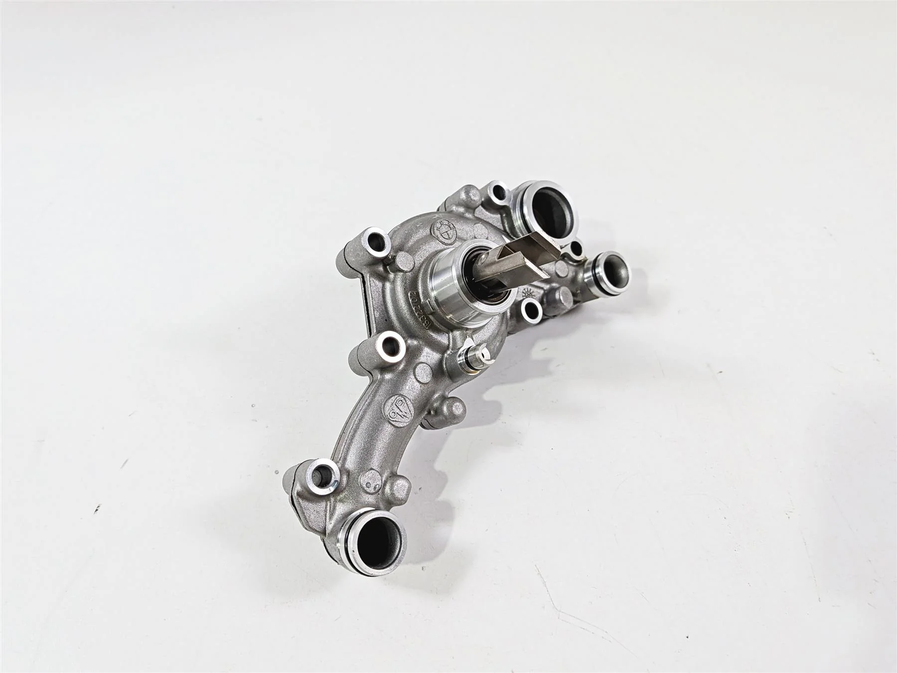 2019 BMW R1250GS K50 Water Pump From Engine With 7K only 11518529879 - Image 12