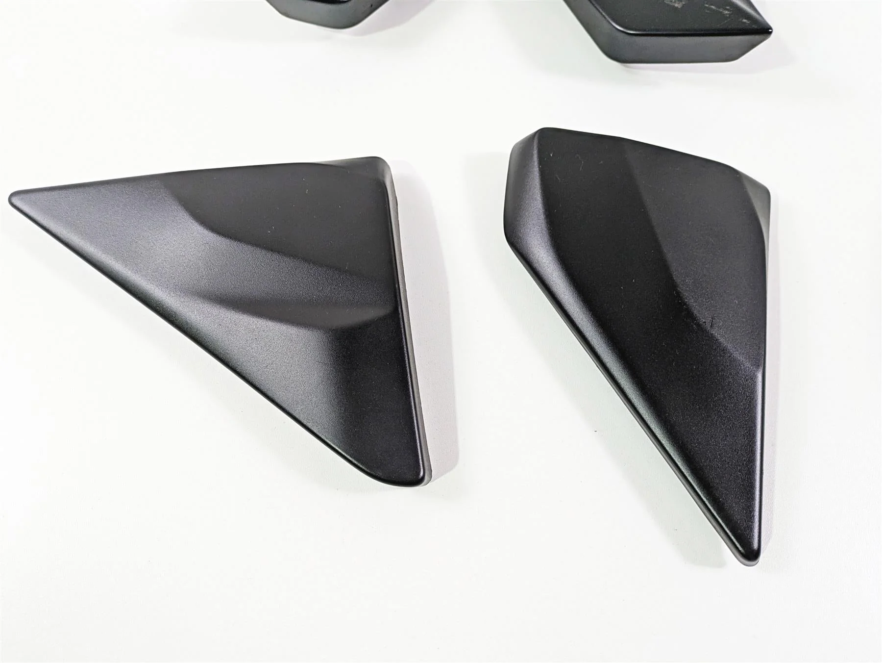 2019 BMW R1250RT K52 Plastic Infill Cover Fairing Set 46638534860 - Image 4