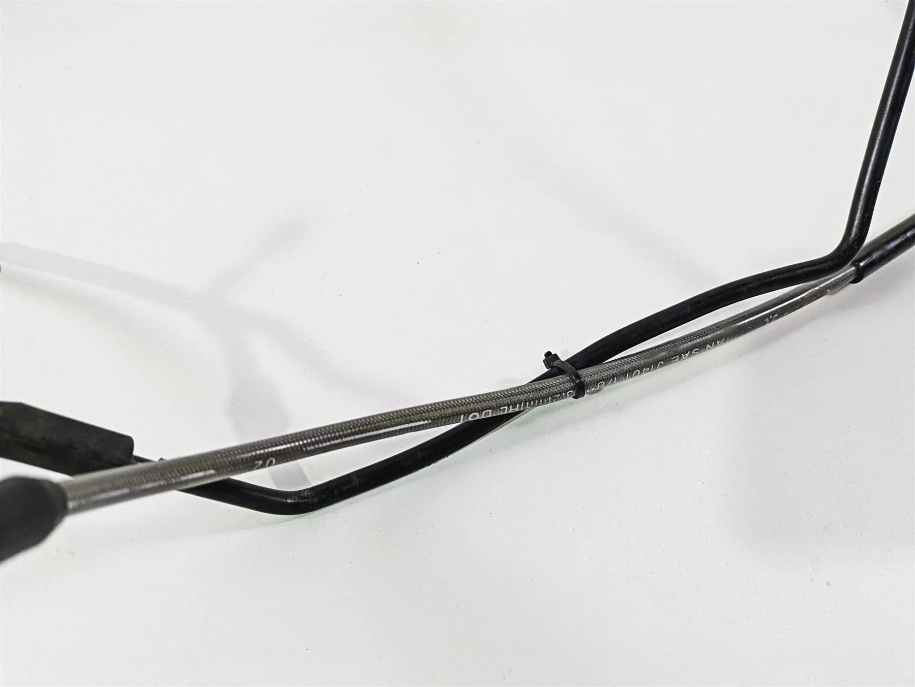 2019 BMW R1250RT K52 Rear Abs Brake Line Set 34328541830 - Image 11