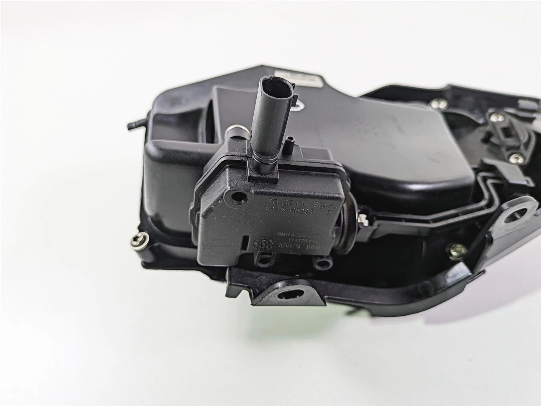 2019 BMW R1250RT K52 Right Storage Compartment Box 46638544958 - Image 12