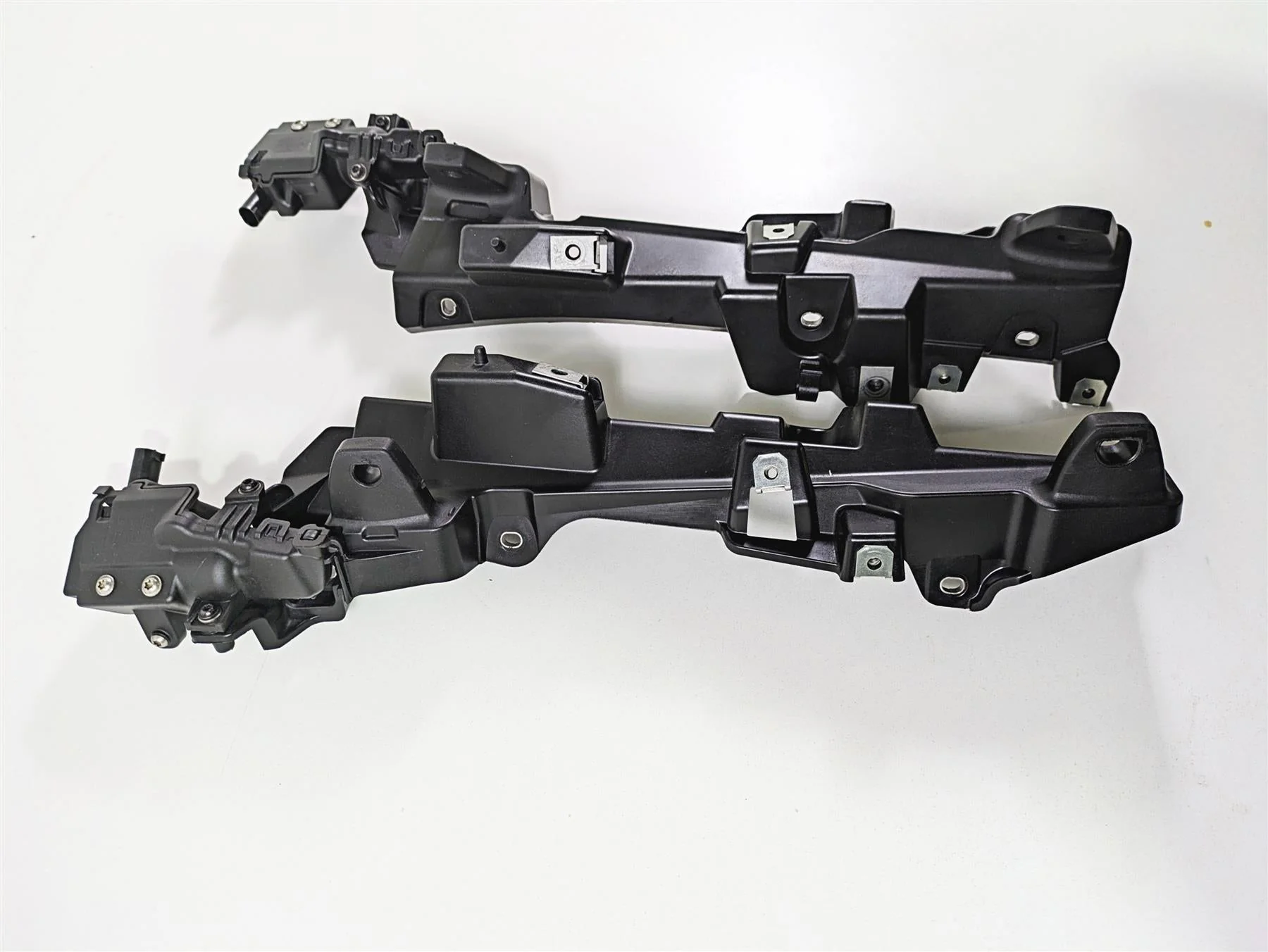 2019 BMW R1250RT K52 Saddlebag Mount Holder Set 46547728665 46547728666 - Image 2