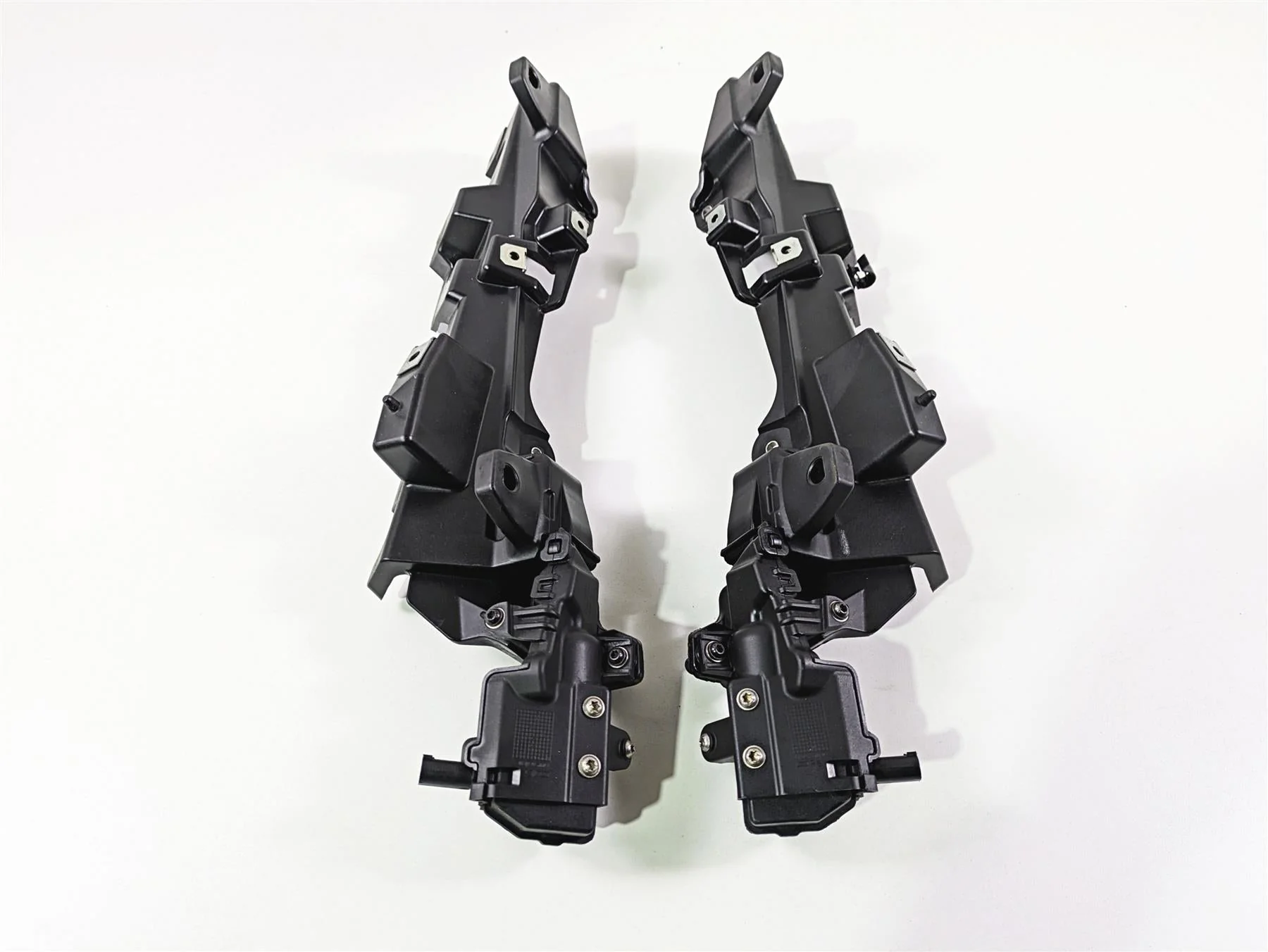 2019 BMW R1250RT K52 Saddlebag Mount Holder Set 46547728665 46547728666 - Image 4