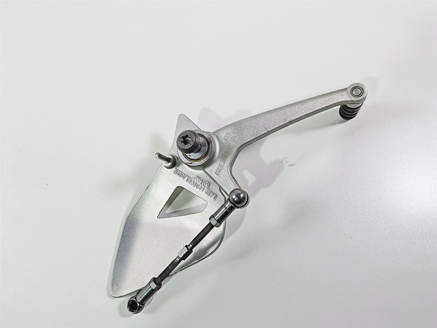 2019 BMW R1250RT K52 Shifter + Footpeg Mount 46718560382 35218534746 - Image 10