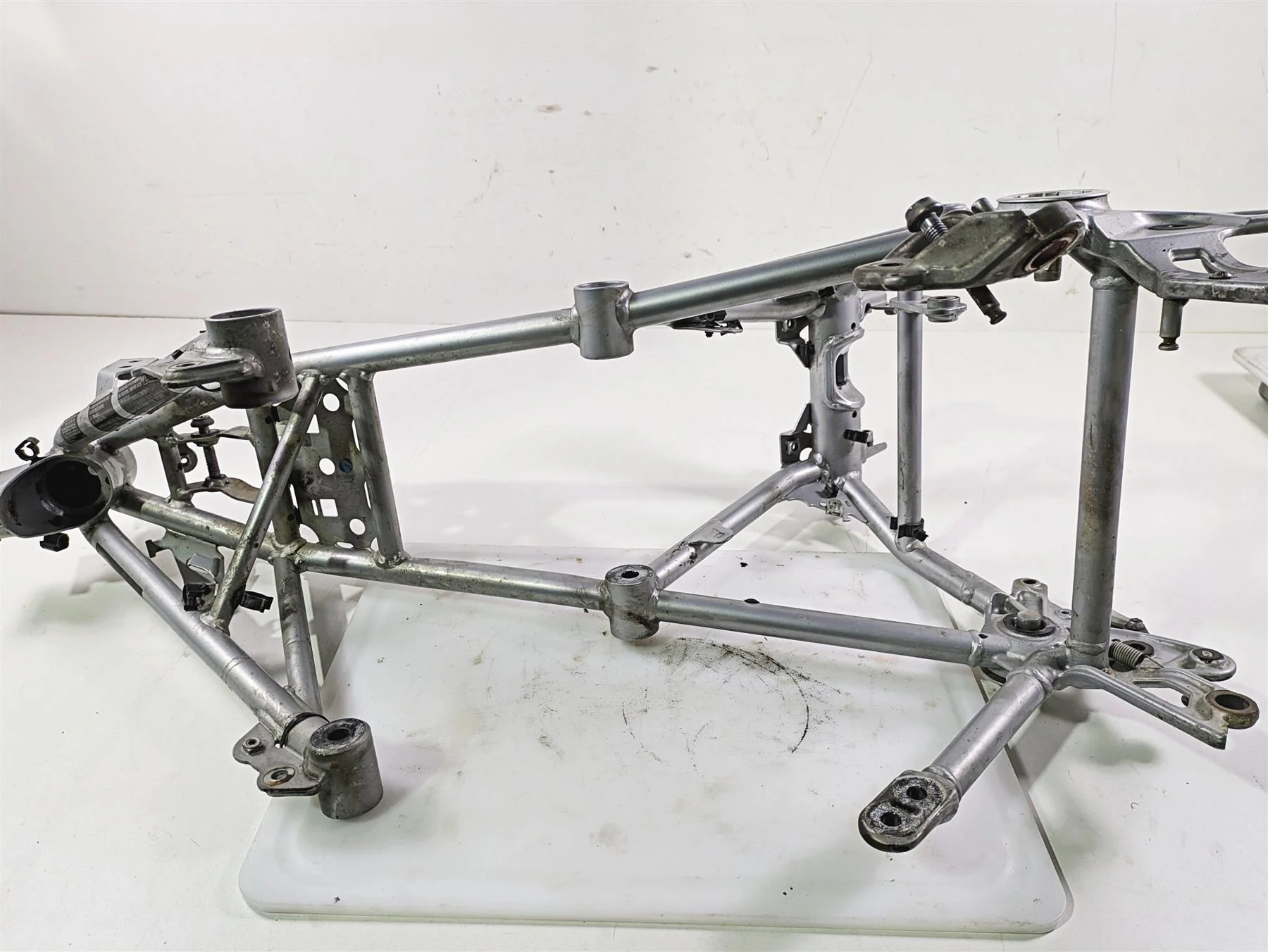 2019 BMW R1250RT K52 Straight Frame Chassis With Salvage Florida Title 46518101229 - Image 12